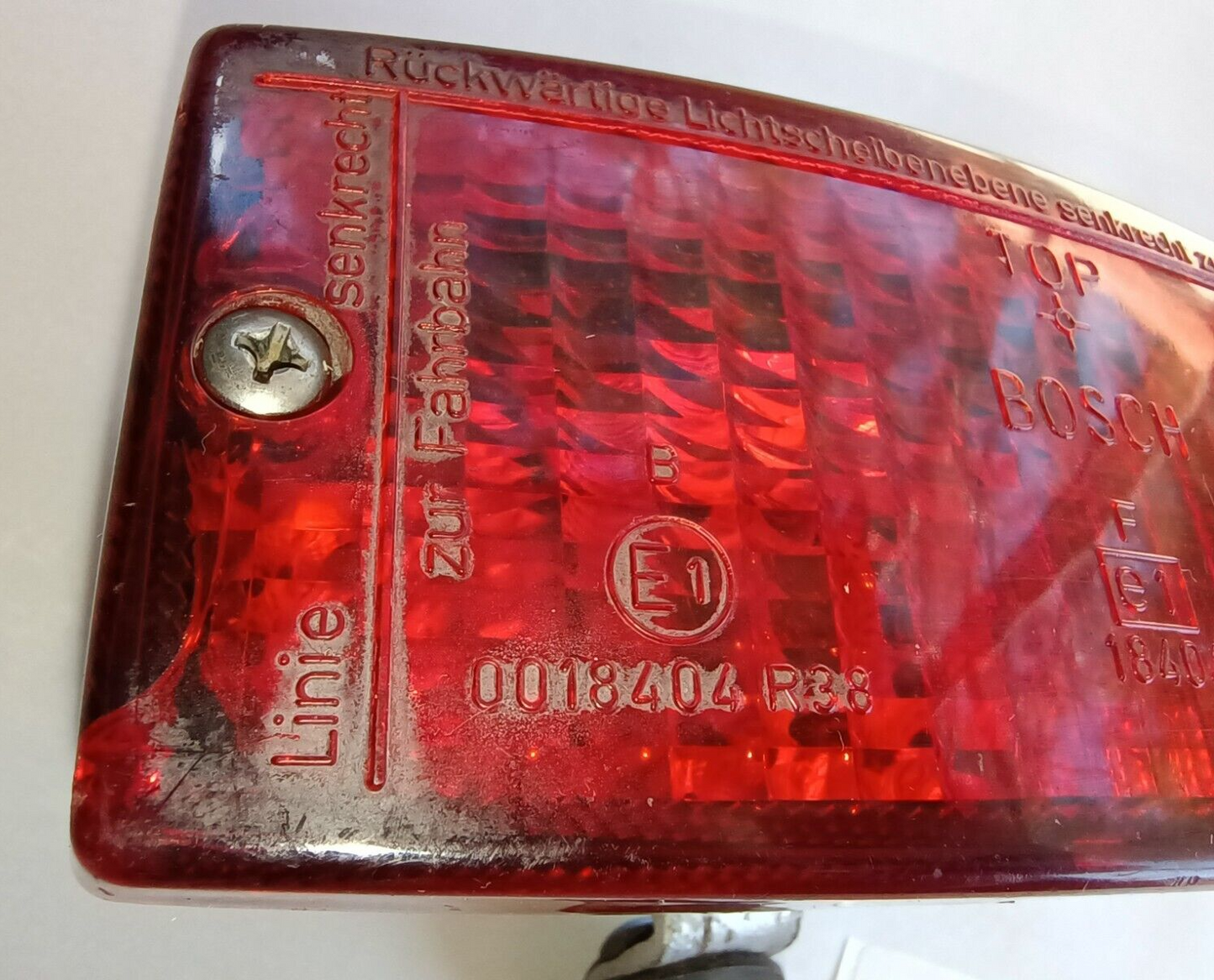 Original Ferrari F40 & 328 Bosch 0018404R38 red Fog Light - used 606700006