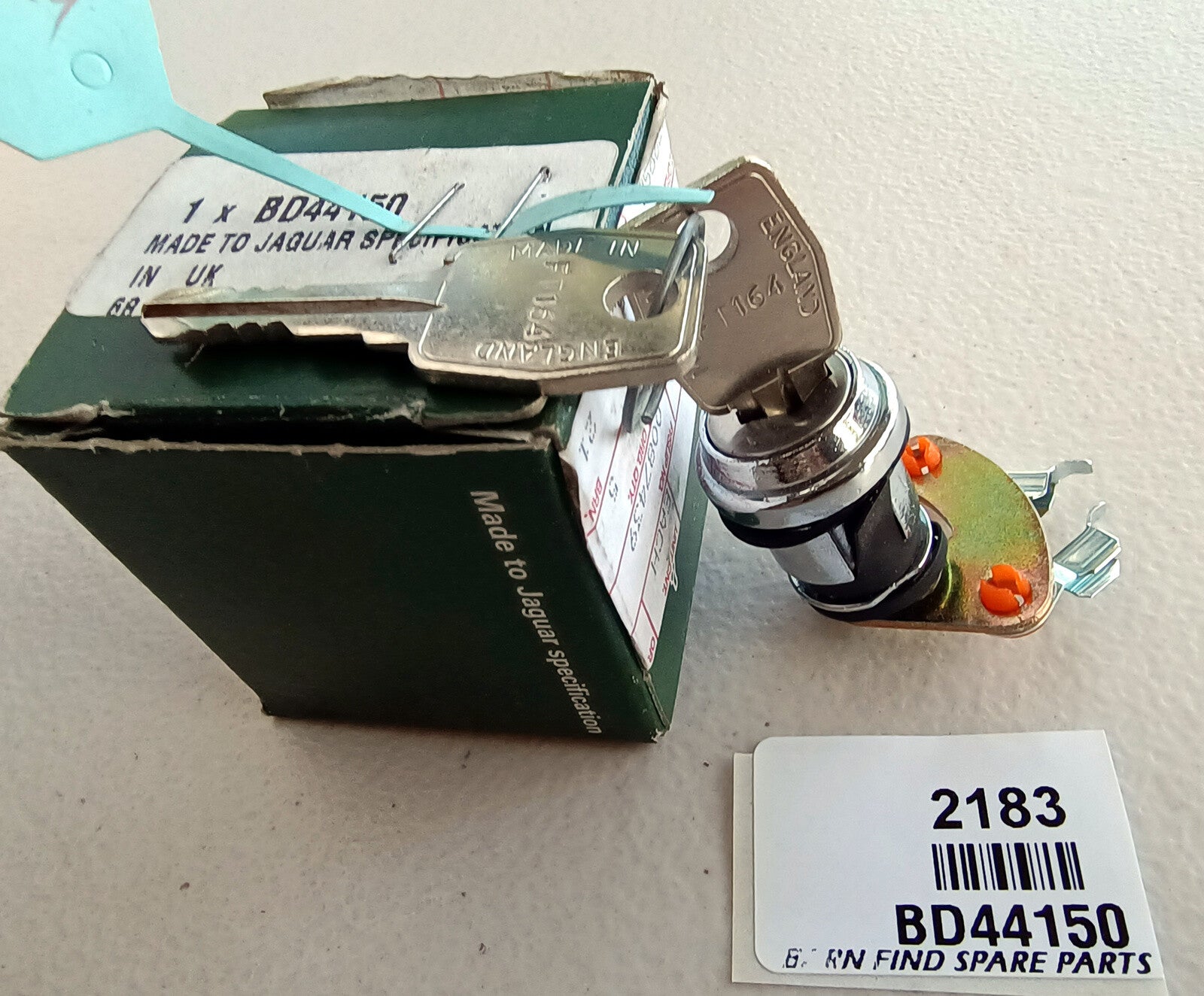 Original Jaguar DOOR LOCK with two Keys, BD44150. New Old Stock.3