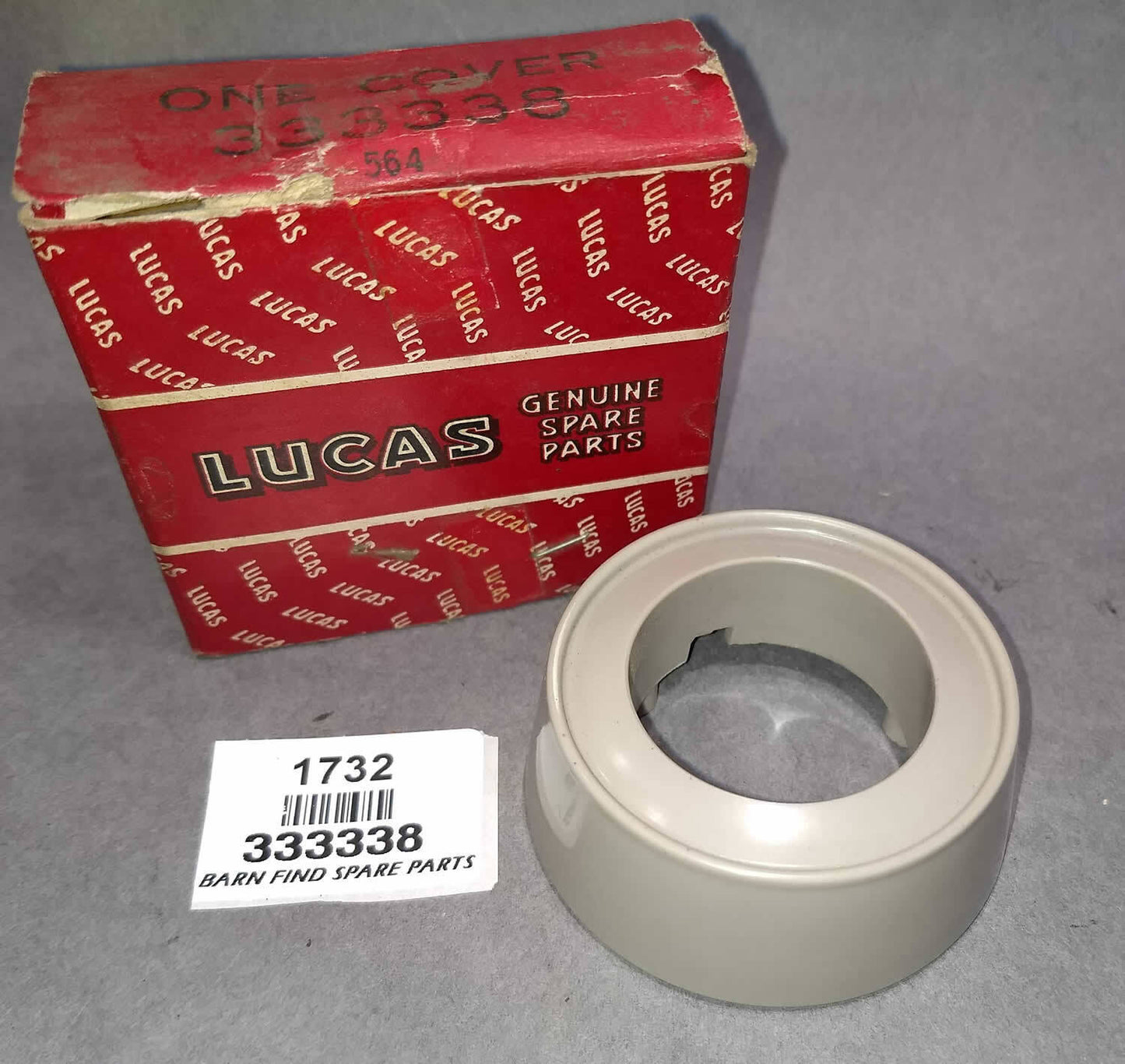 Lucas Steering Wheel Top Cover moulding 333338 NOS0