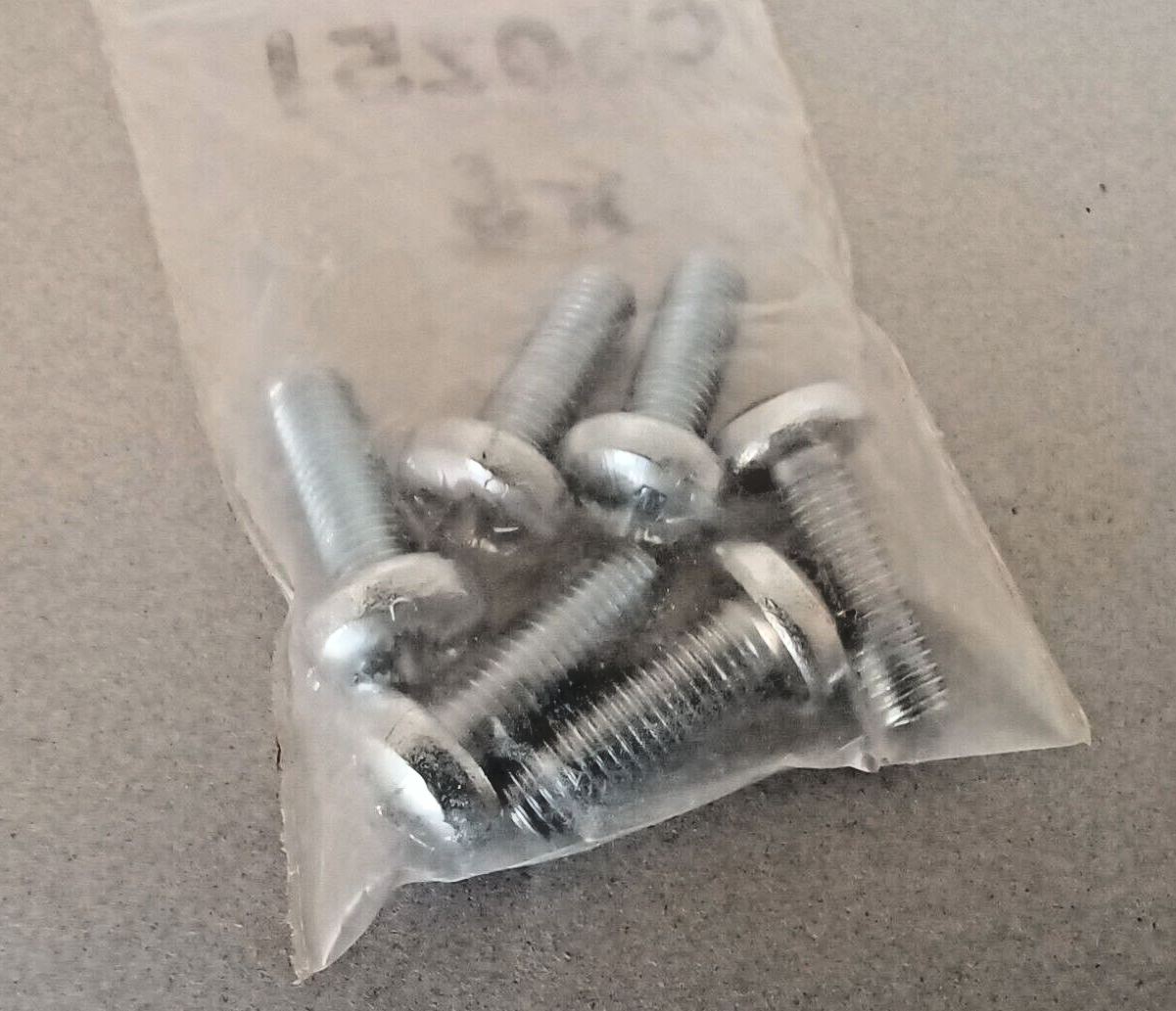 Screw Hood Bow Pan Socket MGB 323-005 050251 - pack of 6 screws.1