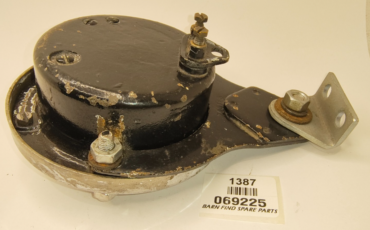 Lucas Original USED Altette 6 Volt 4.5 " High Frequency Horn 069225 & brackets8