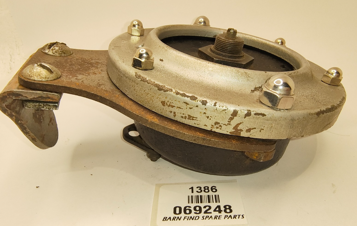 Lucas Original USED Altette 12 Volt 4.5 Inch Horn PN: 069248 & brackets4