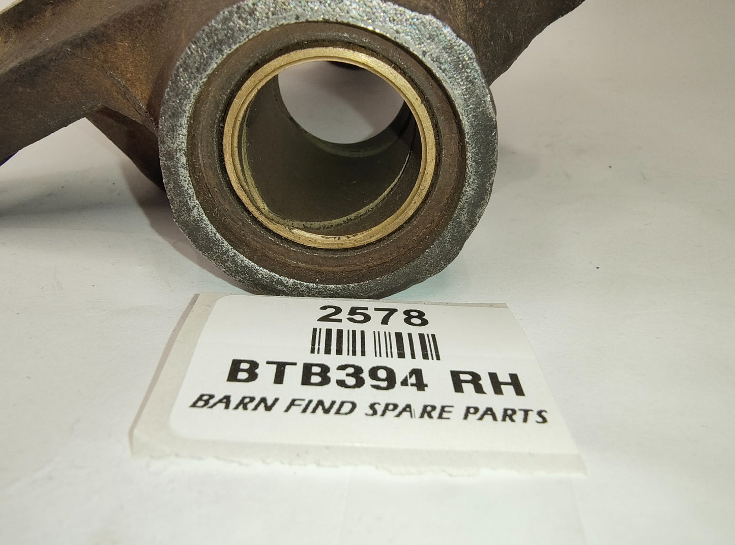 MG B Right Hand Stub / Hub King Pin BTB394 RH  Reconditioned Used12