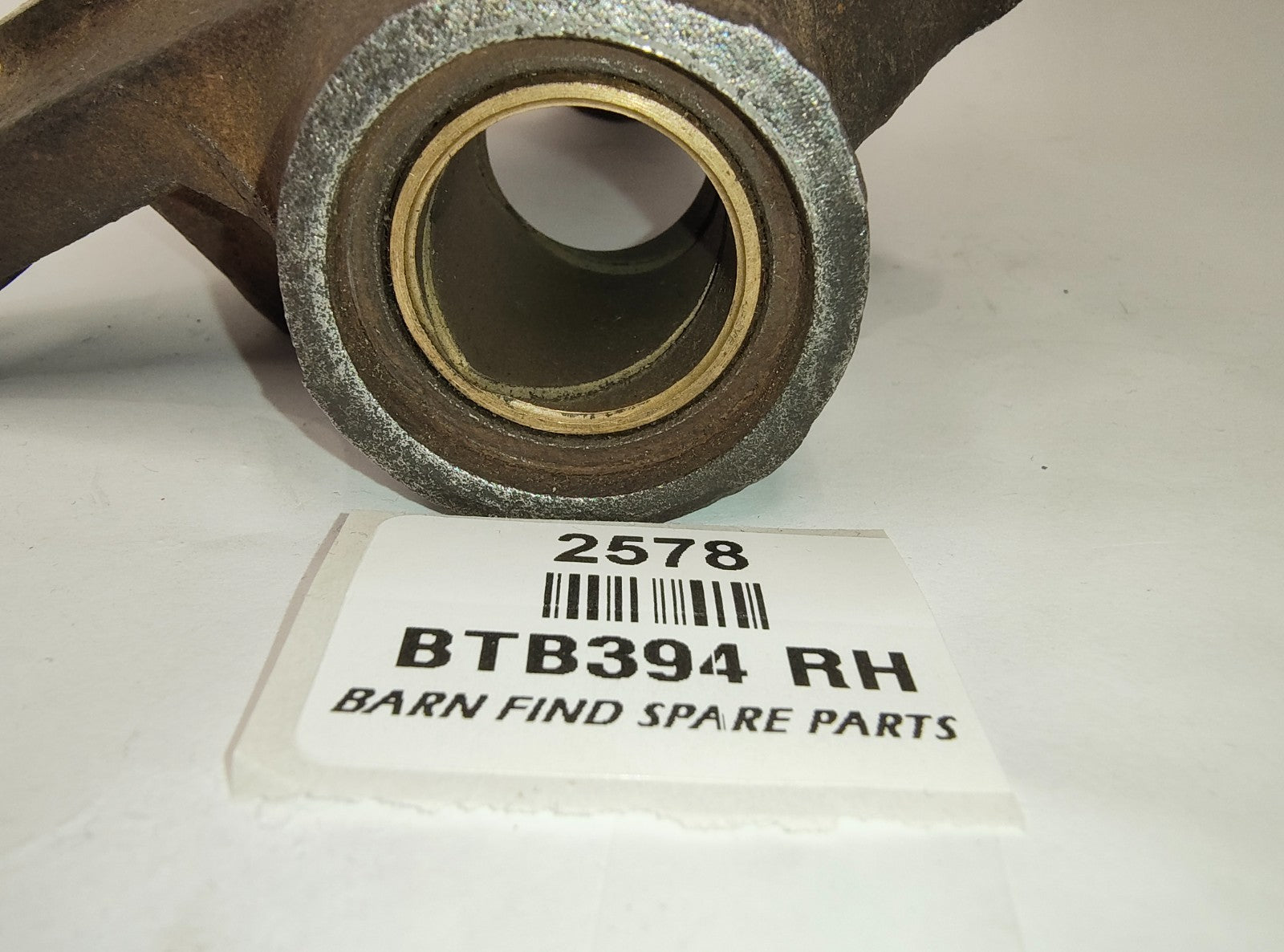 MG B Right Hand Stub / Hub King Pin BTB394 RH  Reconditioned Used12