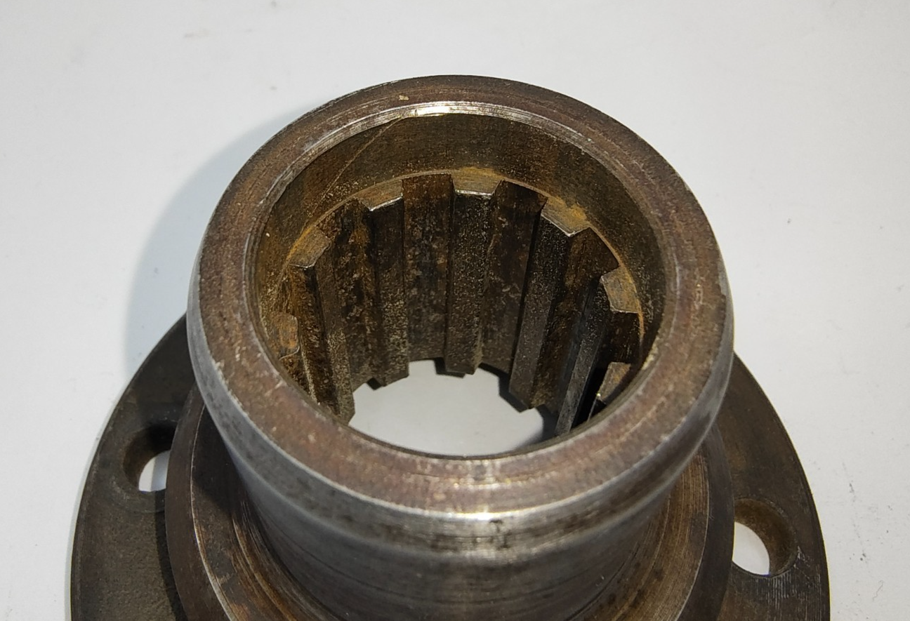 Gearbox Rear Flange Good Used Condition 1H3304 suits some MGA MGB see desc.3