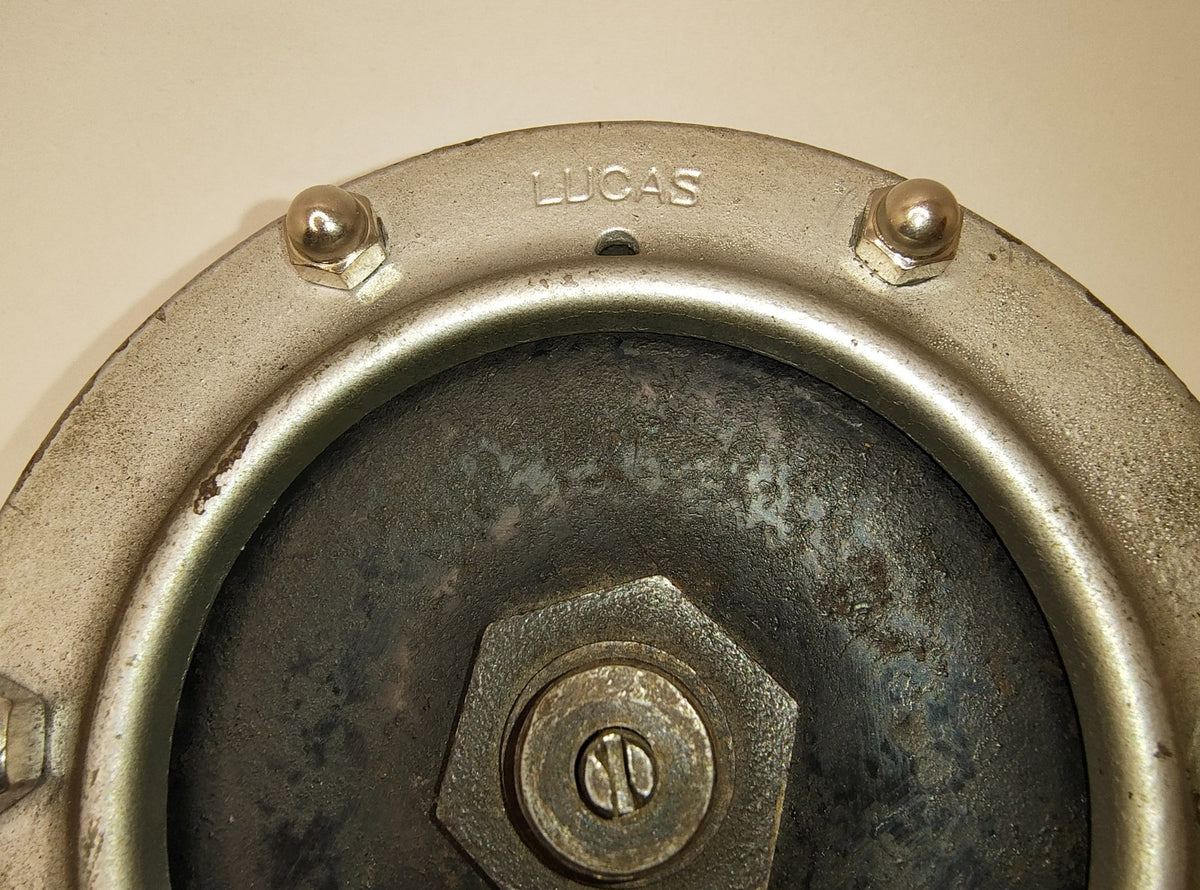 Lucas Original USED Altette 12 Volt 4.5 Inch Horn PN: 069248 & brackets3