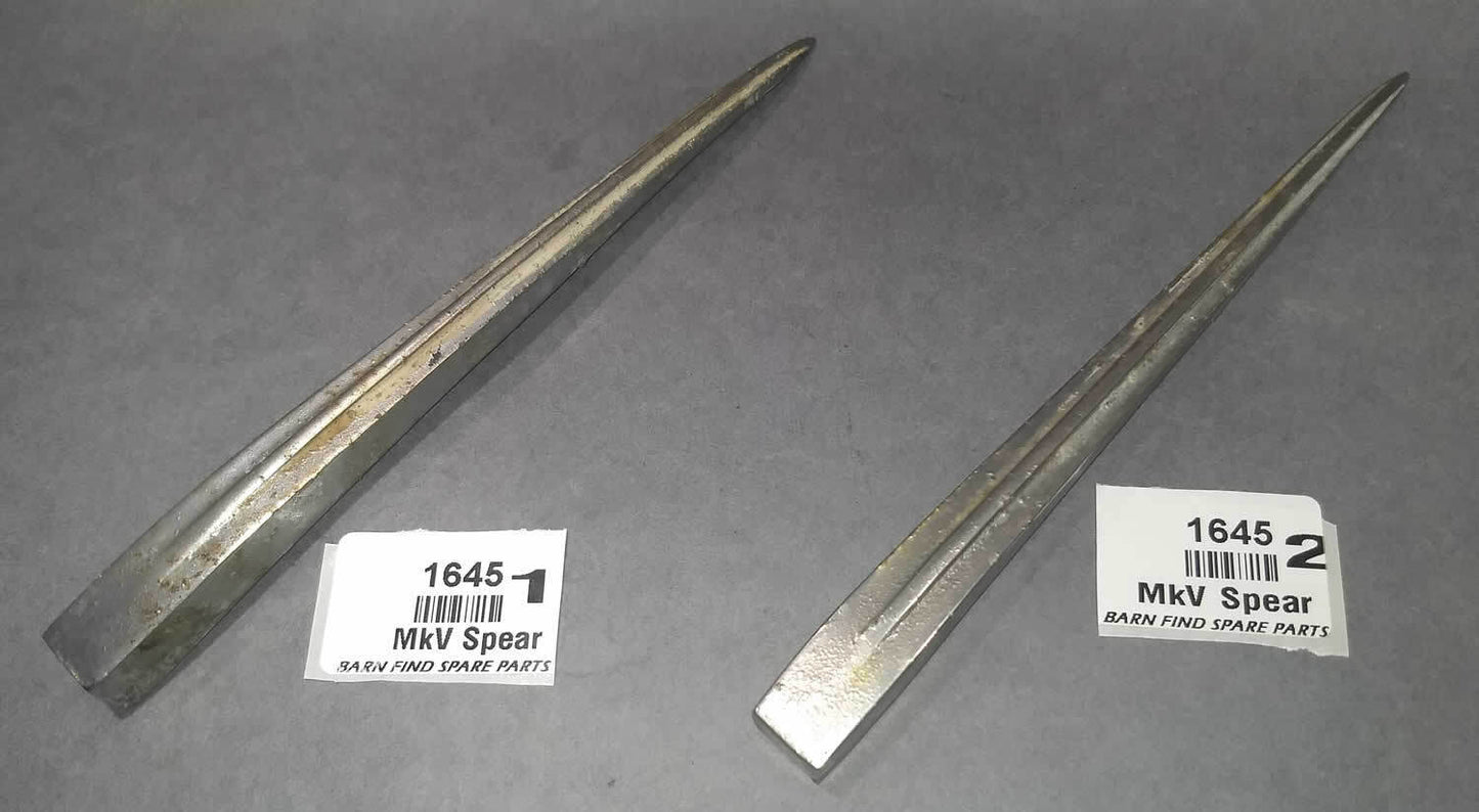 Jaguar Mark V headlamp pod spear Sold Individually - used0