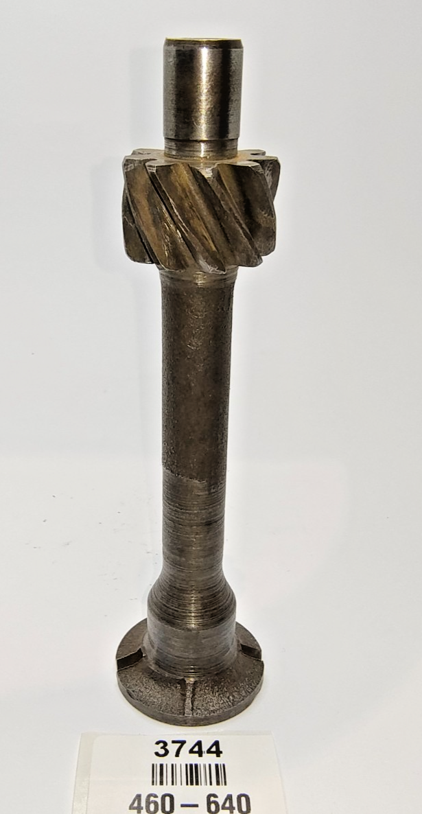 Distributor Good Used Spindle with centre slot 460-640 alt. Pn: 12G44992