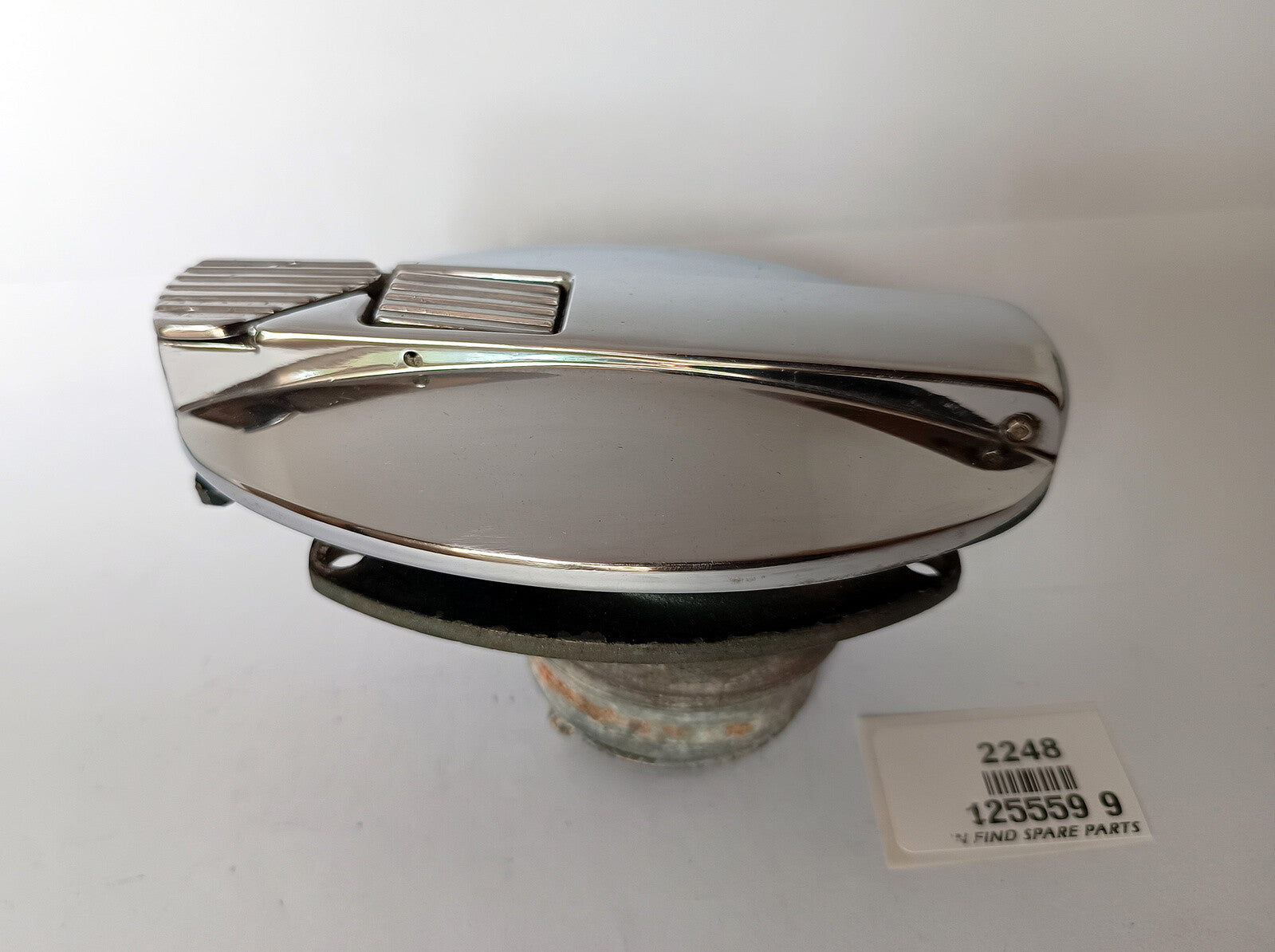 Jaguar Chrome Thin Fuel Filler Cap, 125559 9. Used Condition0