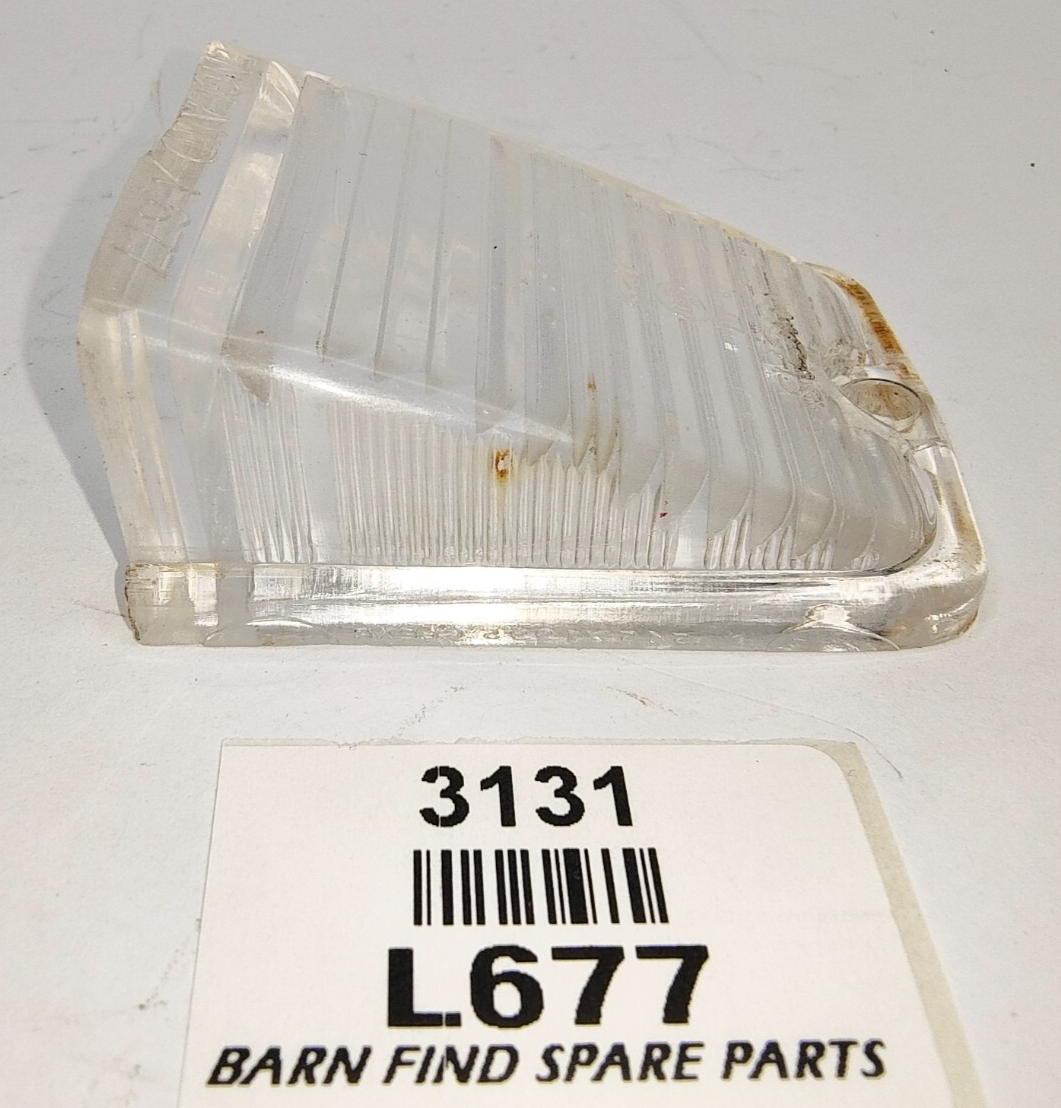 Original used Lucas L677 Clear Indicator Lens for MGB MGBGT Triumph Spitfire2