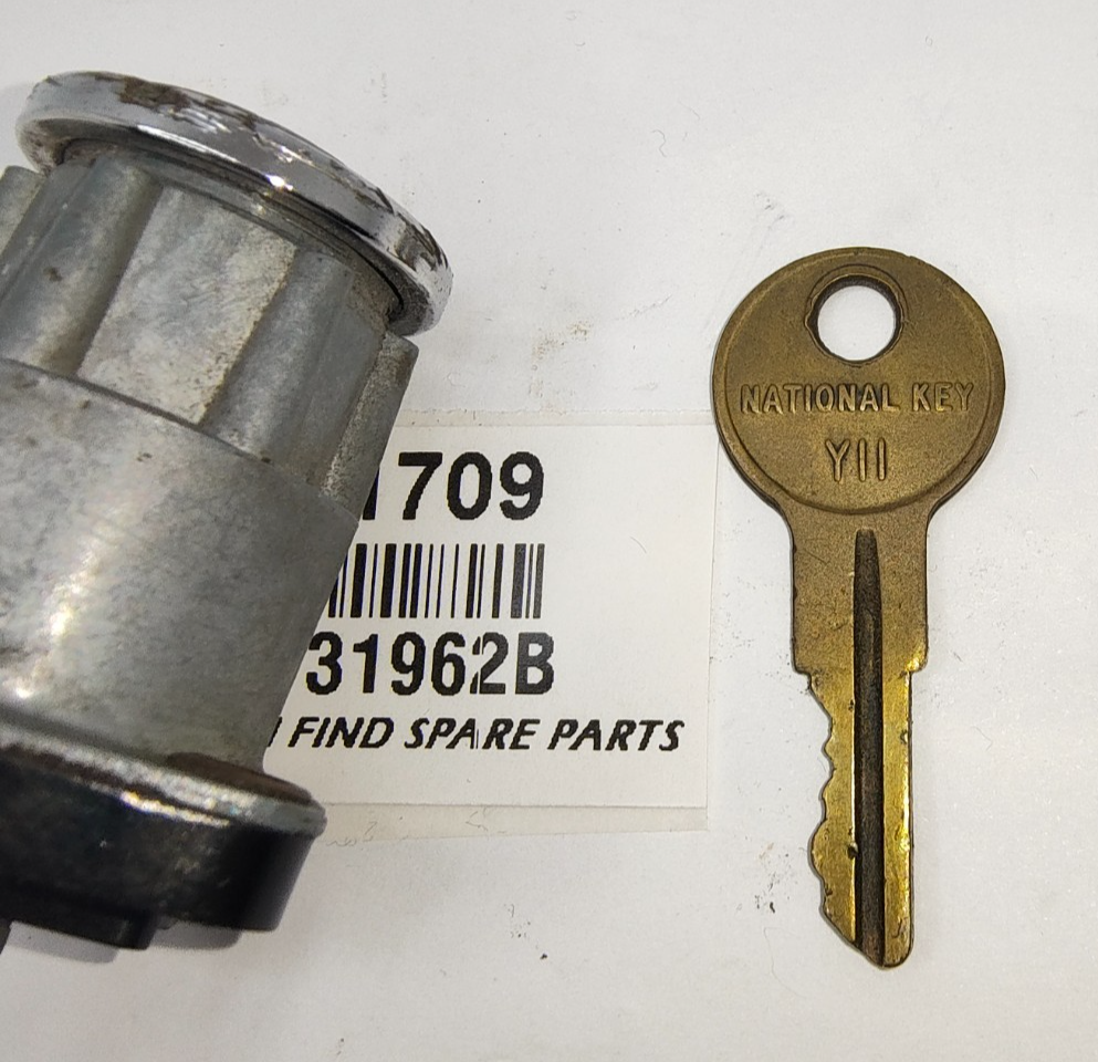 Lucas used Jaguar Ignition switch barrel assembly inc key 31962B XKE S type Mk105