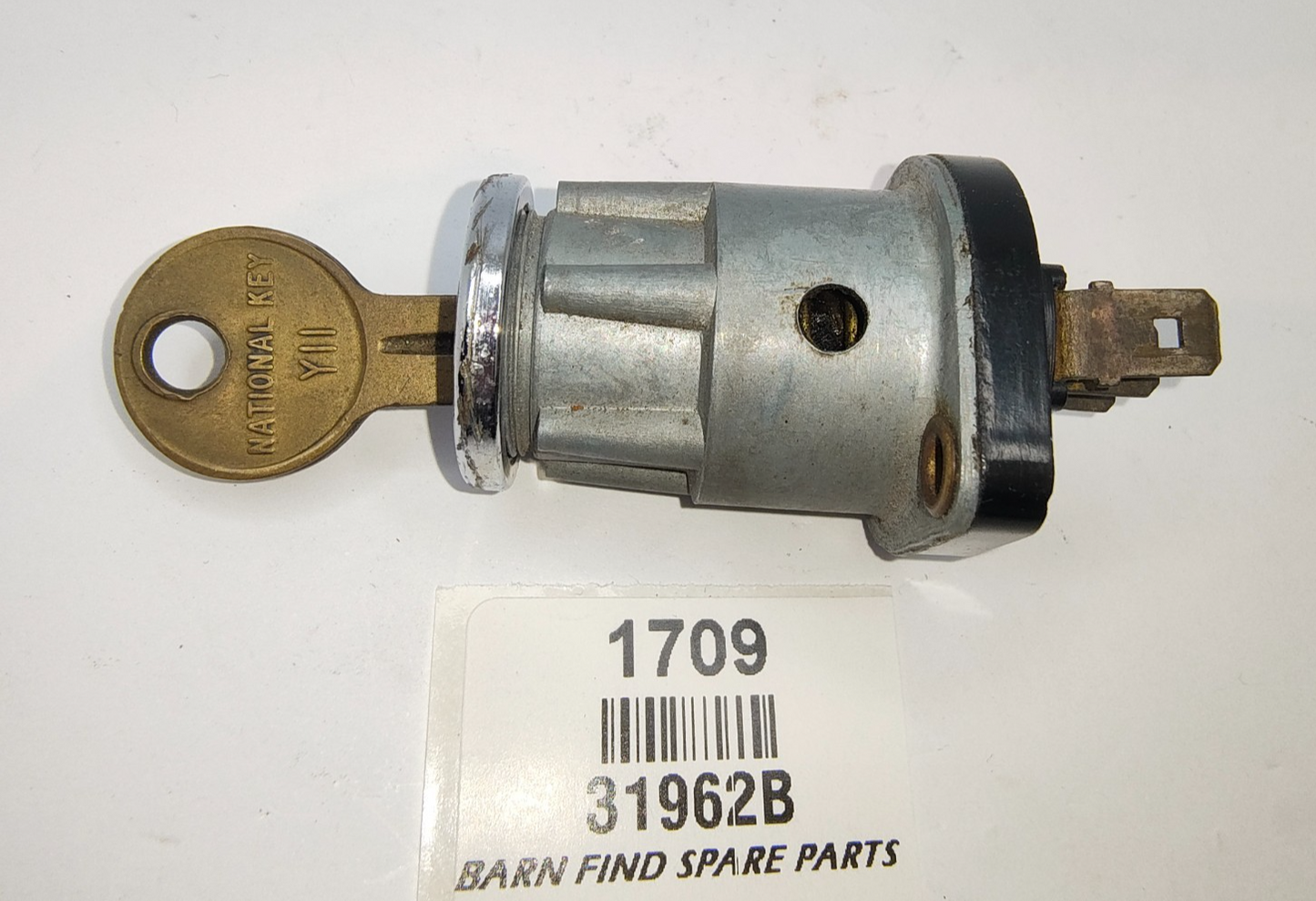 Lucas used Jaguar Ignition switch barrel assembly inc key 31962B XKE S type Mk101