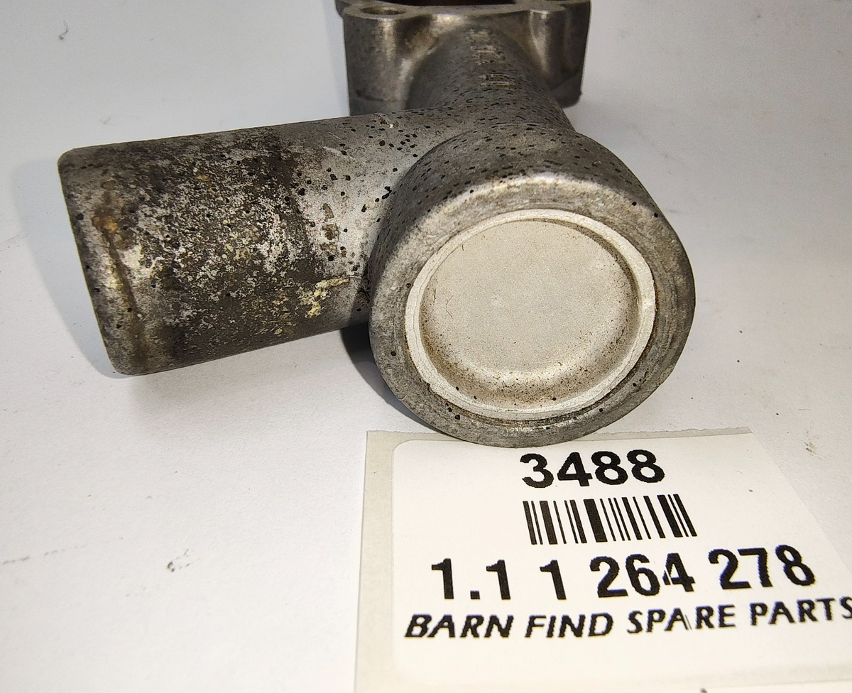 Genuine Cylinder Head Flange Cover Good Used 1.1 1 264 278 Suit BMW E23 7 Series9