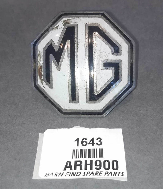 Original Used MG ARH900 Spare wheel medallion Black and White0