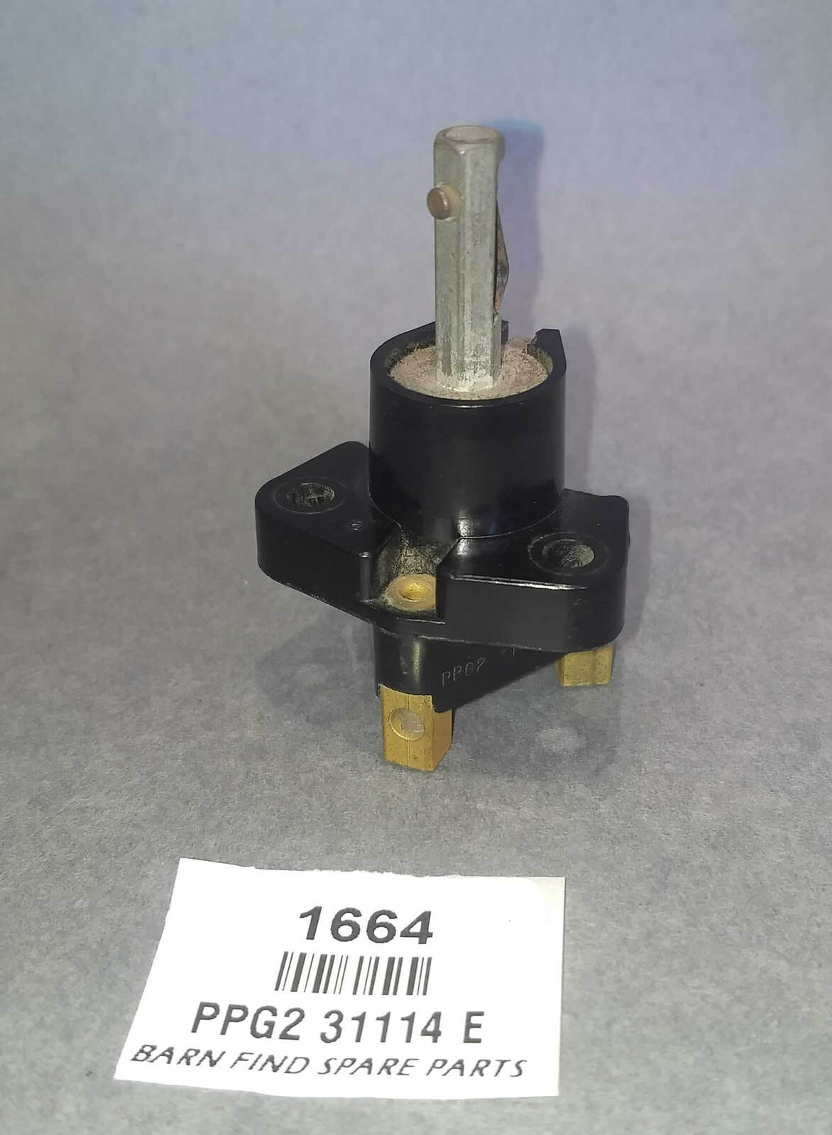 Lucas Used PPG2 31114E Three stage Turn to pull on-push Off 1