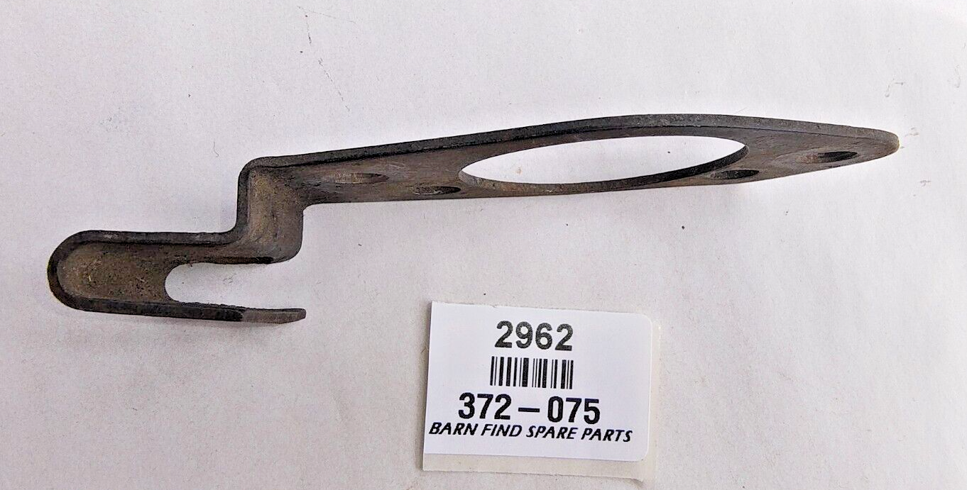 Austin Healey 100/6;3000  Choke cable bracket used 372-0752