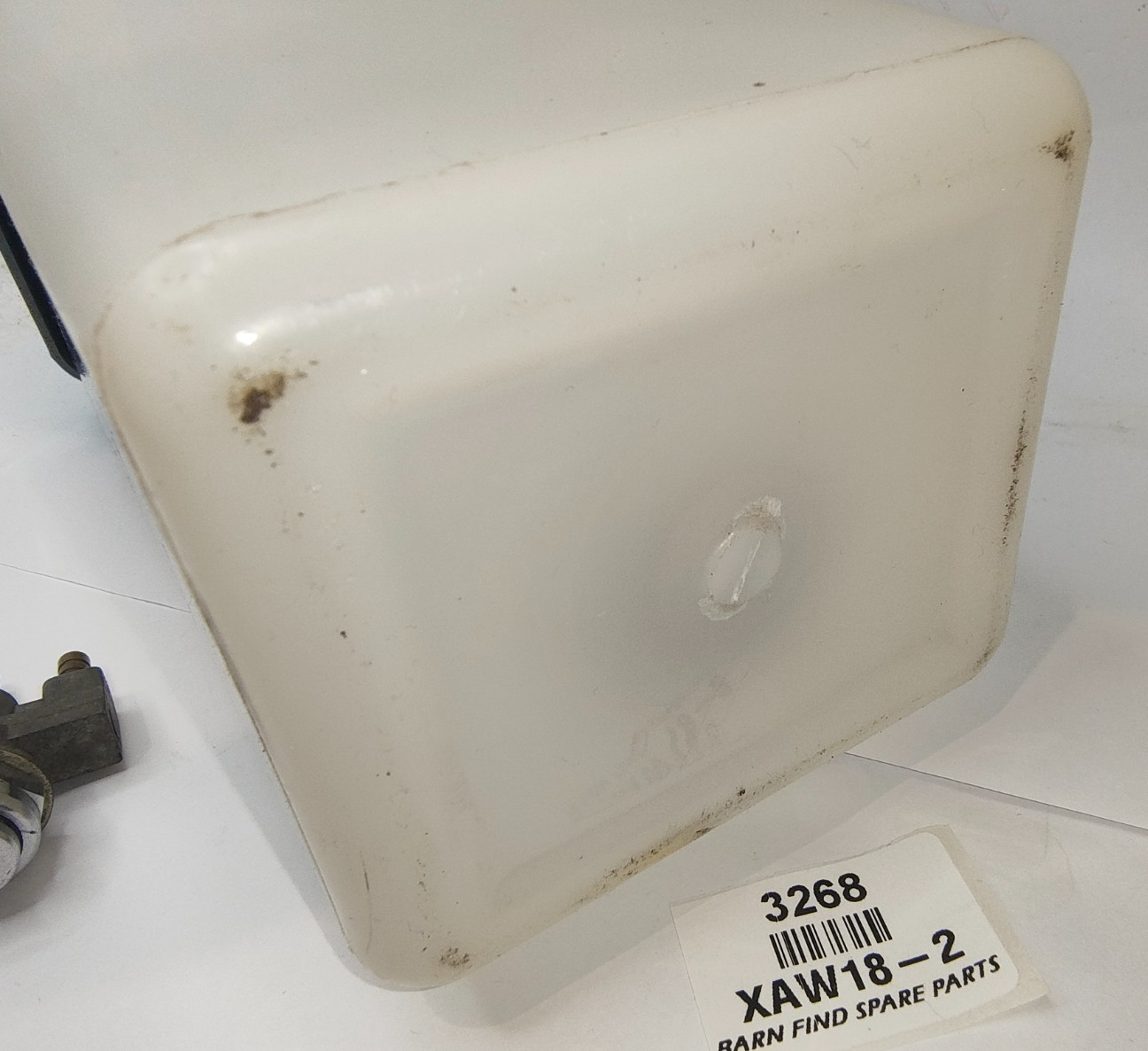 Trico original used Vaco-Matic Screen Washer XAW18-2 tank, pump, bracket, switch8