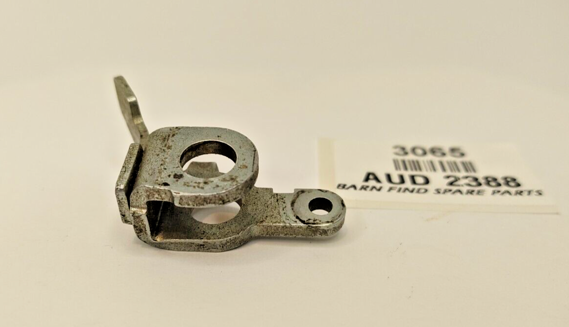 SU Choke Pick up Lever, Left Hand, Good used AUD 2388  AUD23881