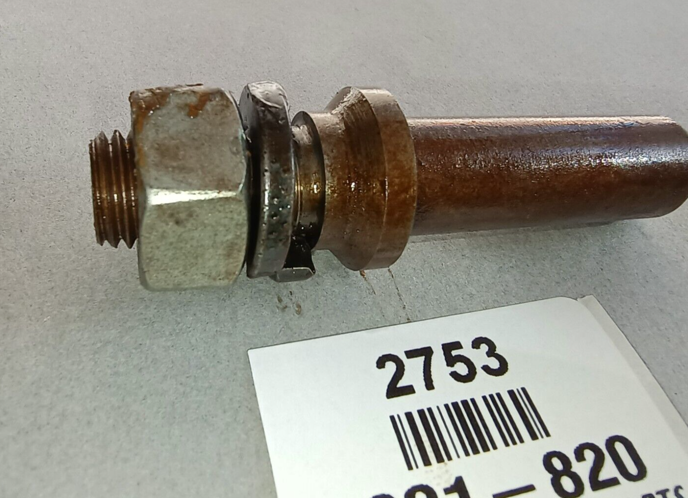 Stud Pin Shocker Link 321-820 with Nut 311-280 incl. Spring washer Rear MG TC3