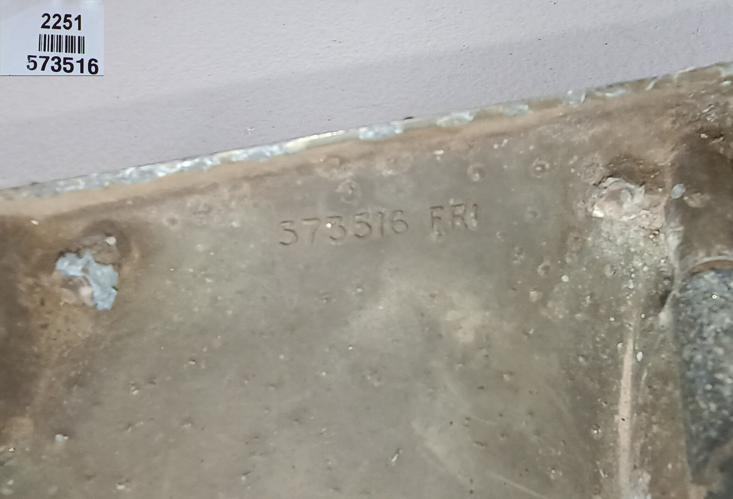 Jaguar Mk2 reversing light and number plate plinth unit, 573516. Used Condition.4