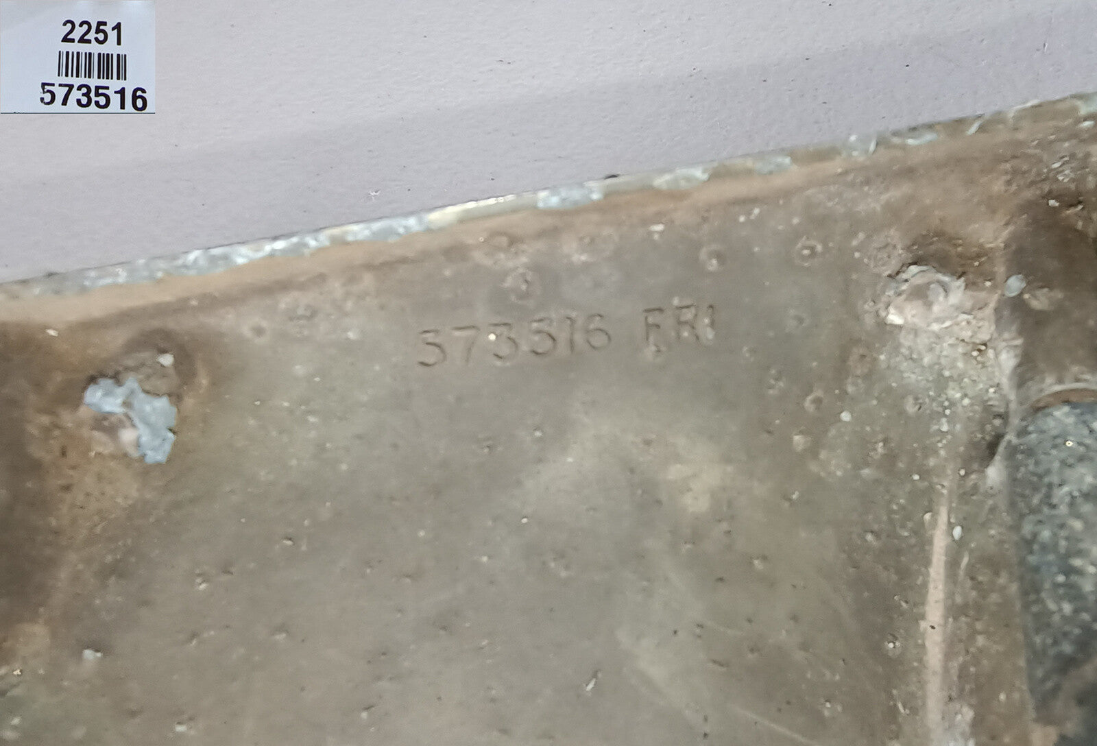 Jaguar Mk2 reversing light and number plate plinth unit, 573516. Used Condition.4