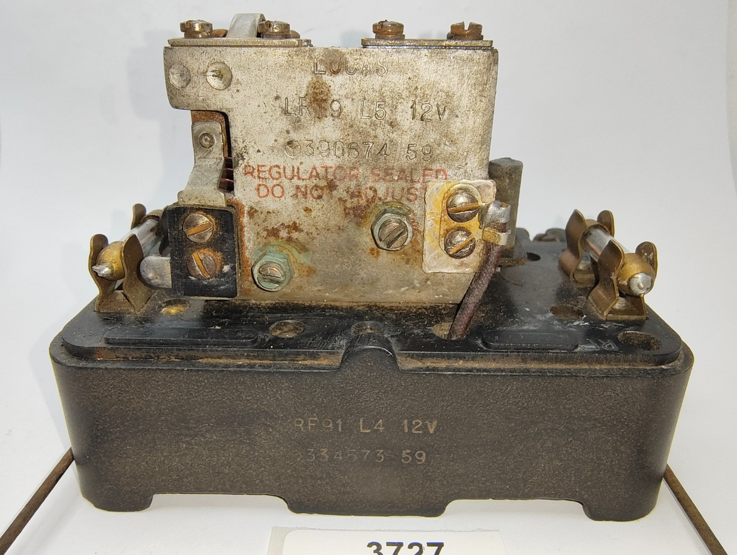 Lucas Original USED 12 Volt RF91 L4 334573 Regulator/Control Box, Bakelite Lid12