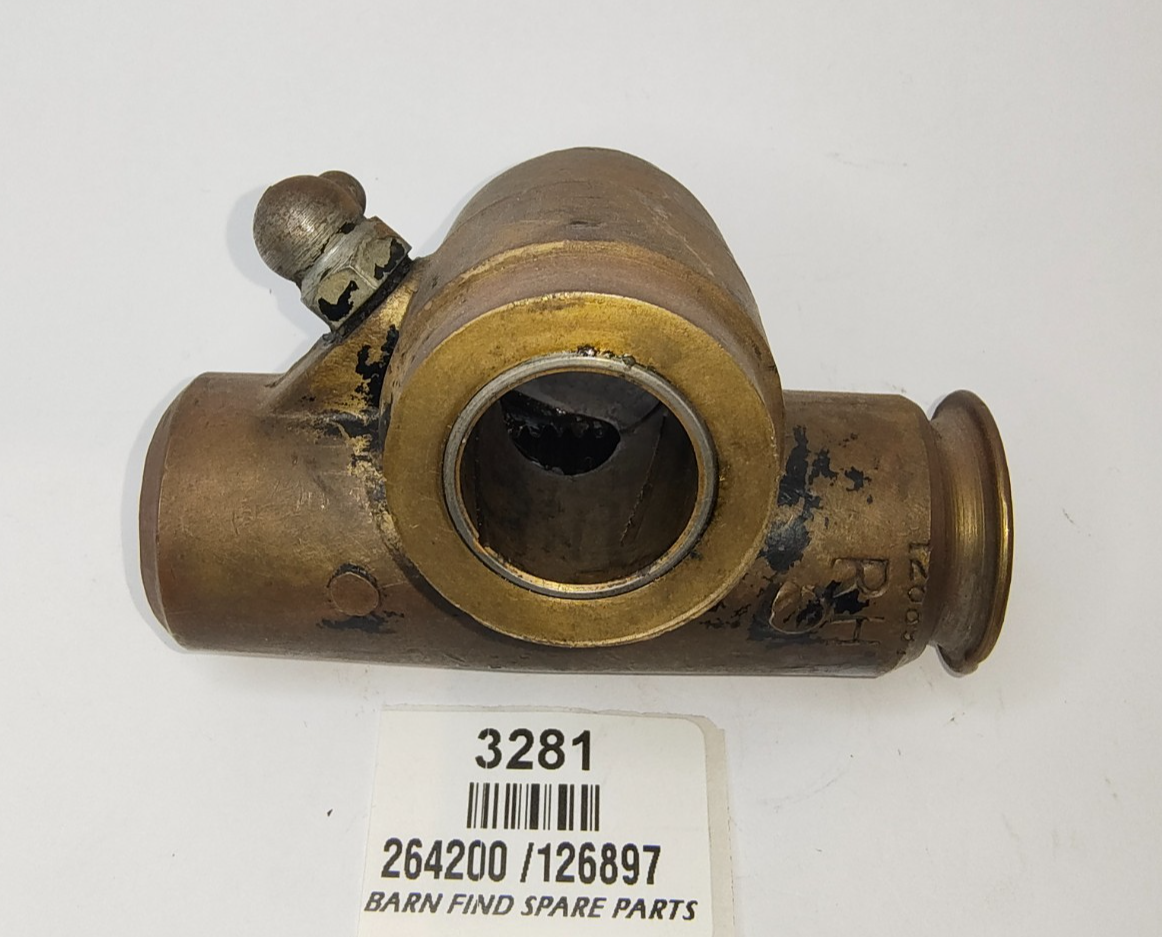 MG Original Brass FRONT SUSPENION SWIVEL LINK right Hand Bottom 264200 1268970