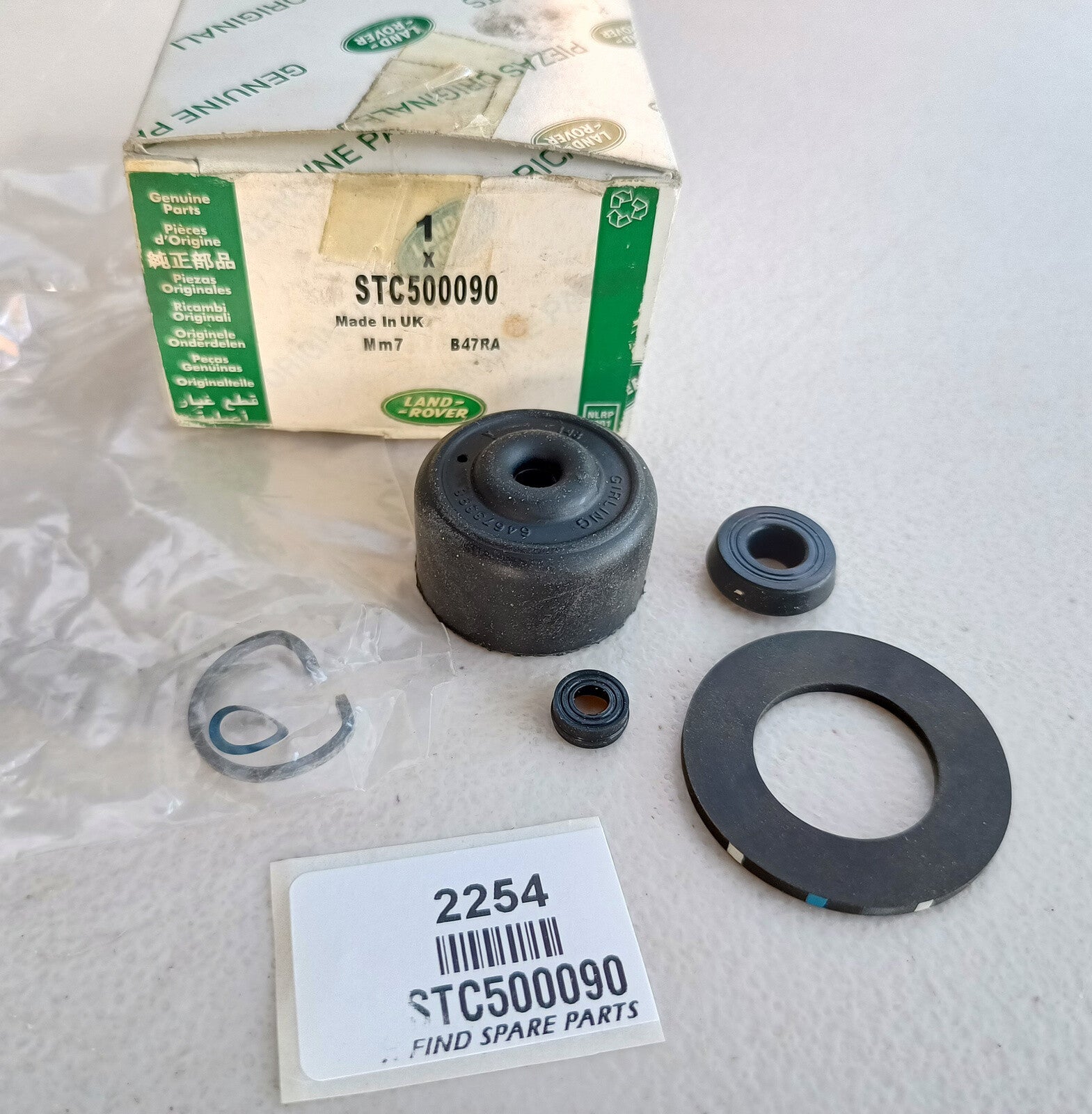 Land Rover Clutch Master Cylinder Repair Kit (Incomplete), STC500090. 0