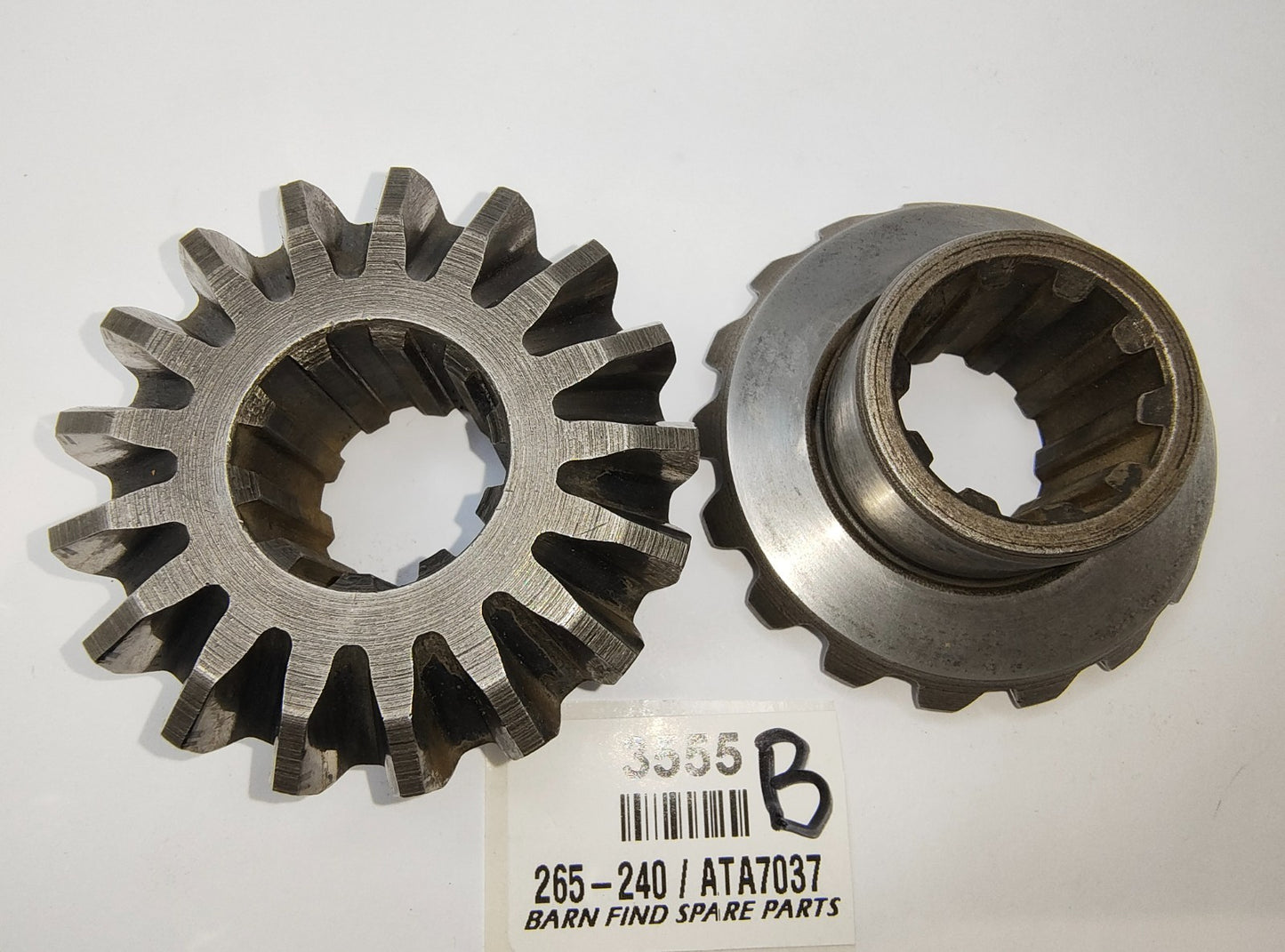 Pair of Original differential Spider Gears 265240 ATA7037 Some MG Austin Morris13