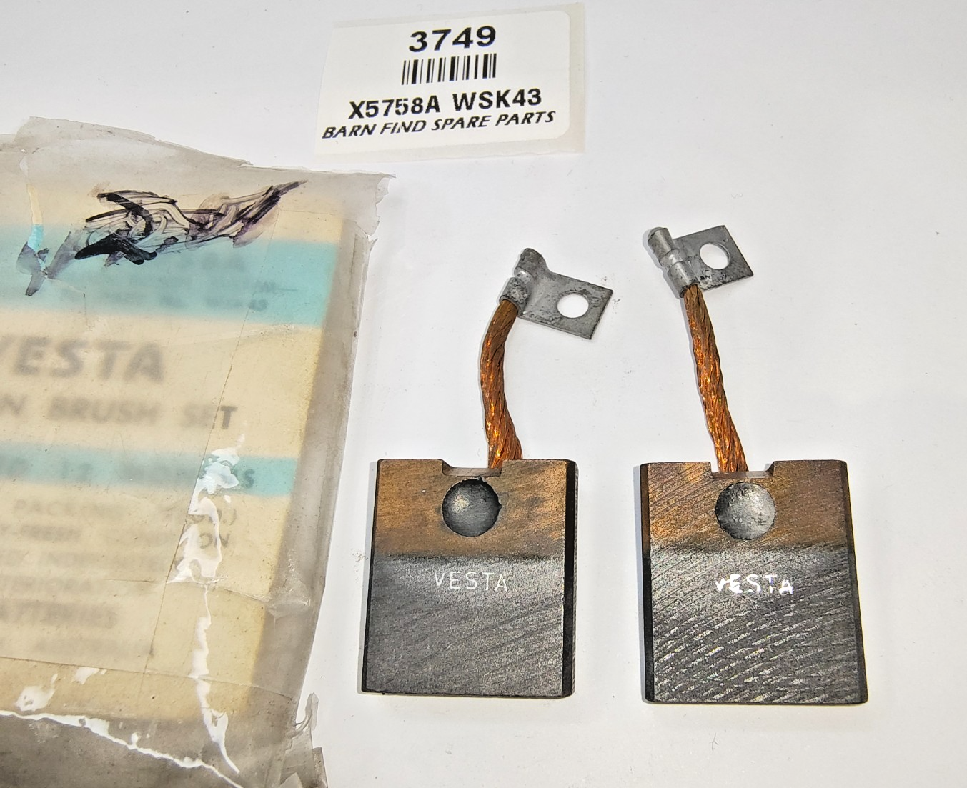 VESTA New Old Stock Generator Brush Set X5758A Equiv WSK 43 WSK43 (Holden/Bosch)1