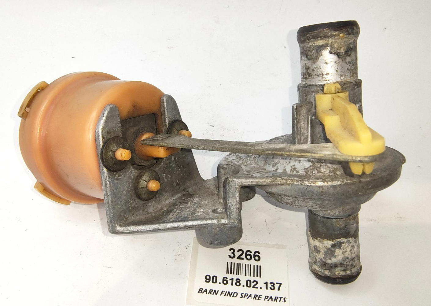 Behr Vacuum control Element  90.618.02.137 includes shut off mechanism - working1