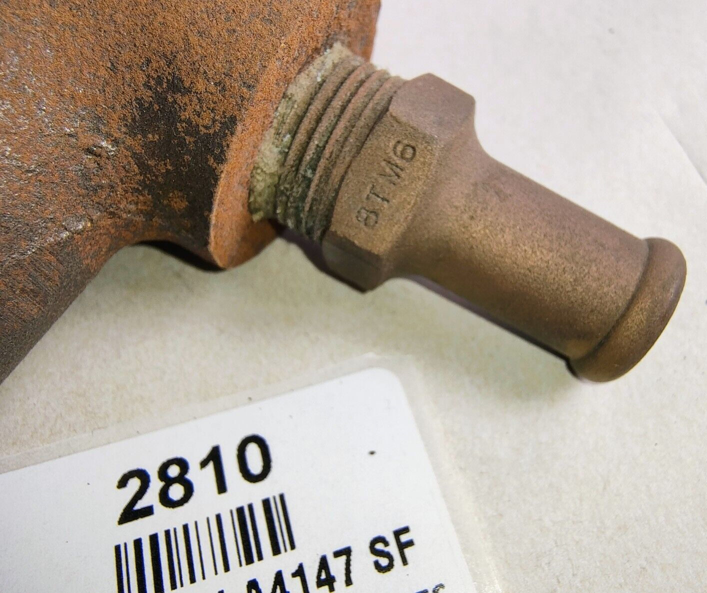 Elbow Bottom Hose connector pipe ( Cast Iron ) 470 040 / A4147 SF Good Used Cond2
