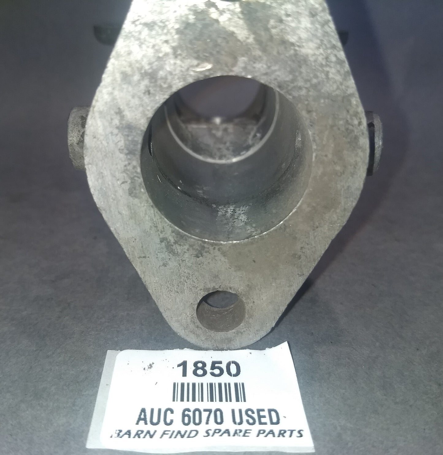 SU Carburettor body 1 1/4"AUC 6070 USED3