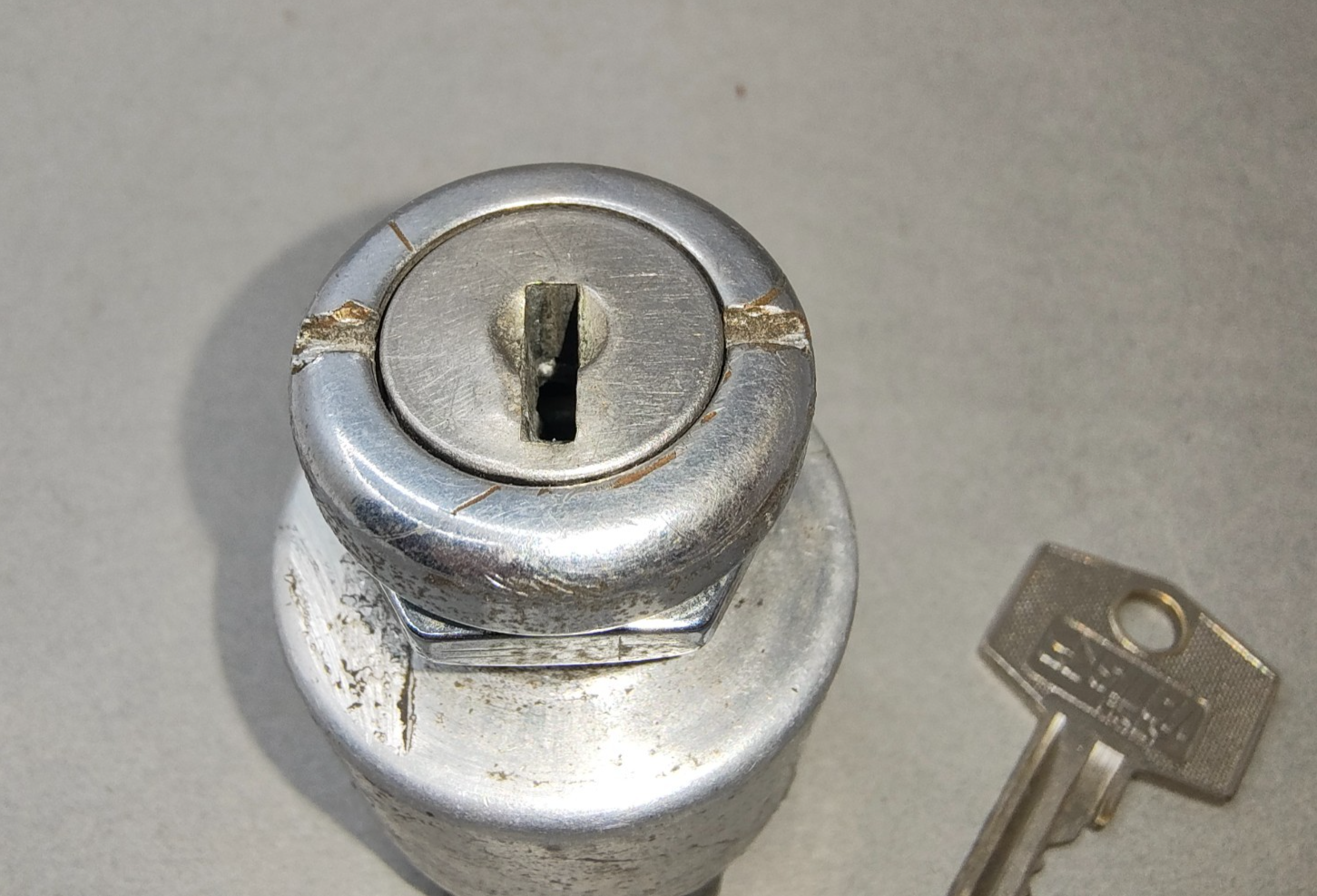 Original Lucas combined 3 position ignition & starter switch Good Used 31953H2