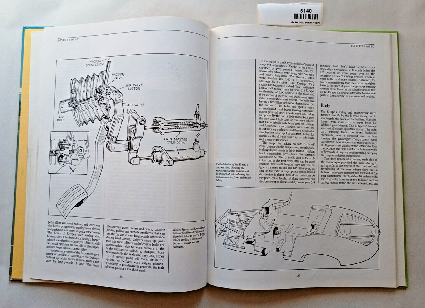 Classic and Sportscar JAGUAR E-TYPE FILE 1.8.4.2.V12 by Martin Buckley hardcover5