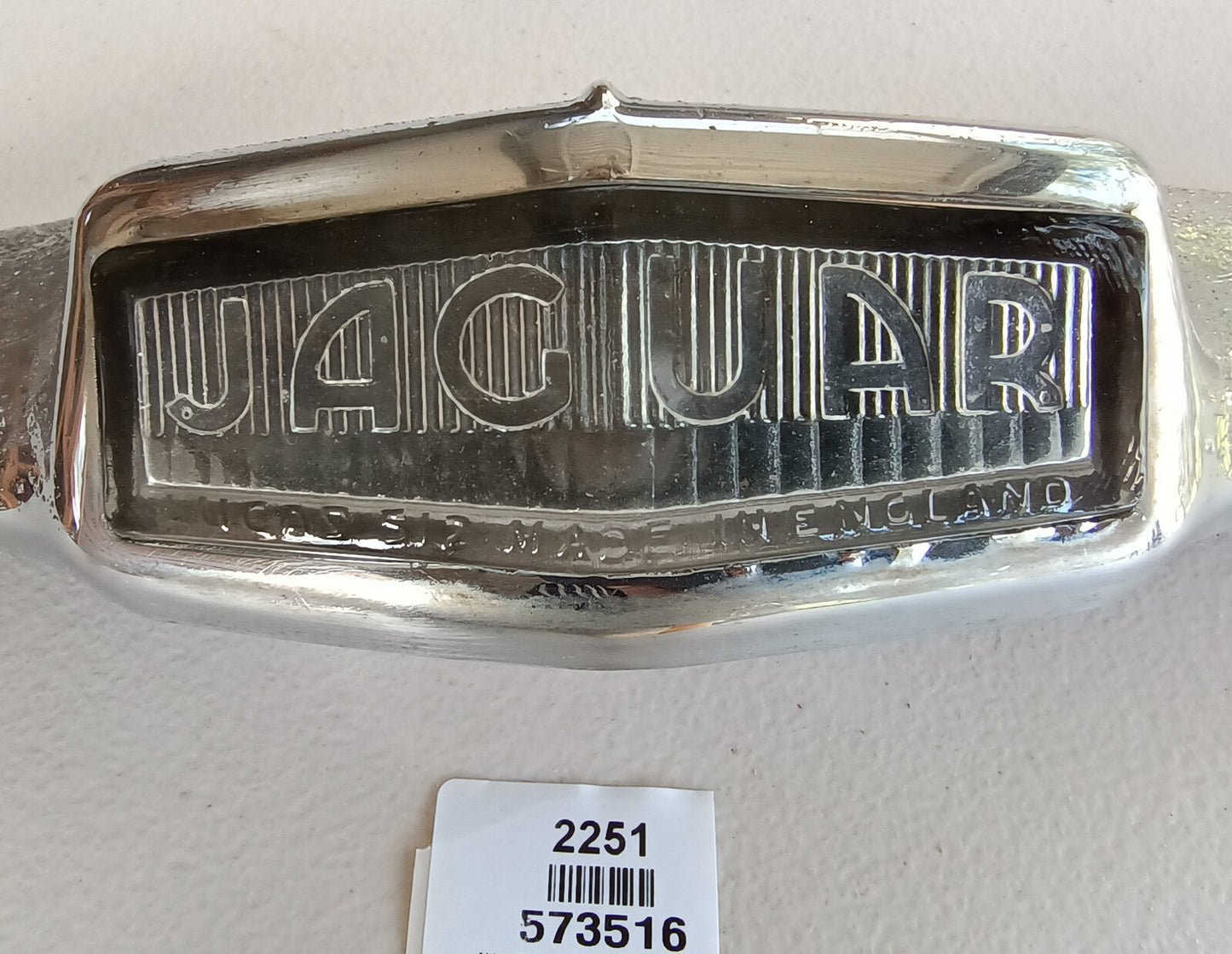 Jaguar Mk2 reversing light and number plate plinth unit, 573516. Used Condition.5