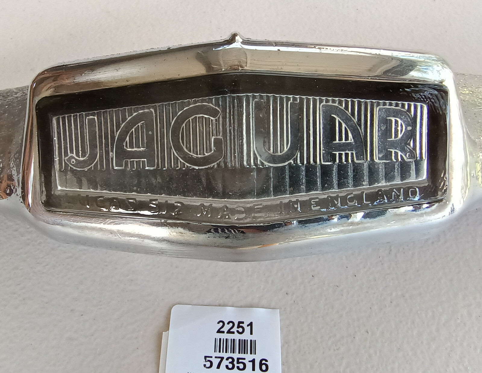 Jaguar Mk2 reversing light and number plate plinth unit, 573516. Used Condition.5