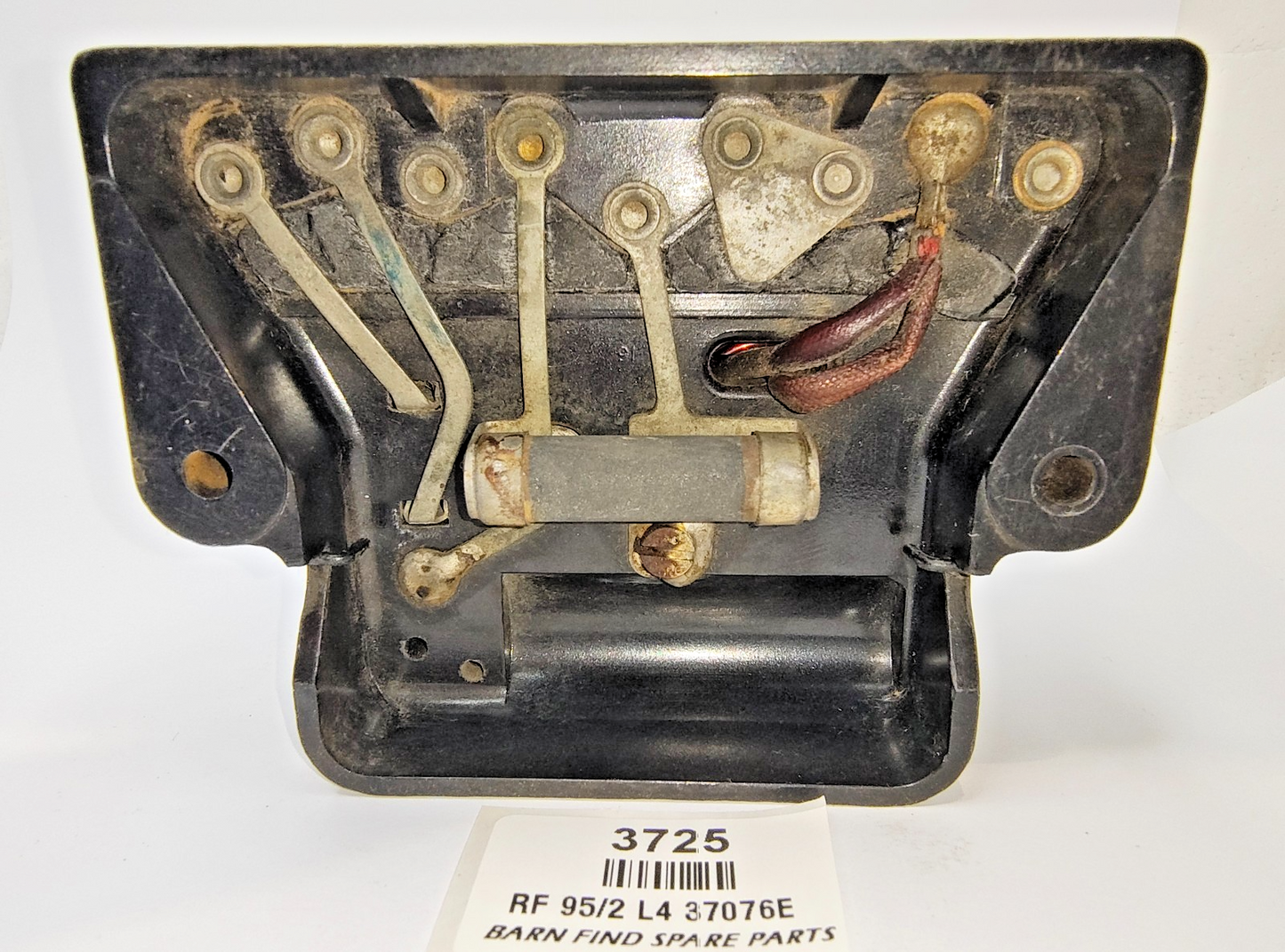 ORIGINAL Used LUCAS RF95/2 L4 12V Voltage Regulator 37076E Date Stamped 9 498