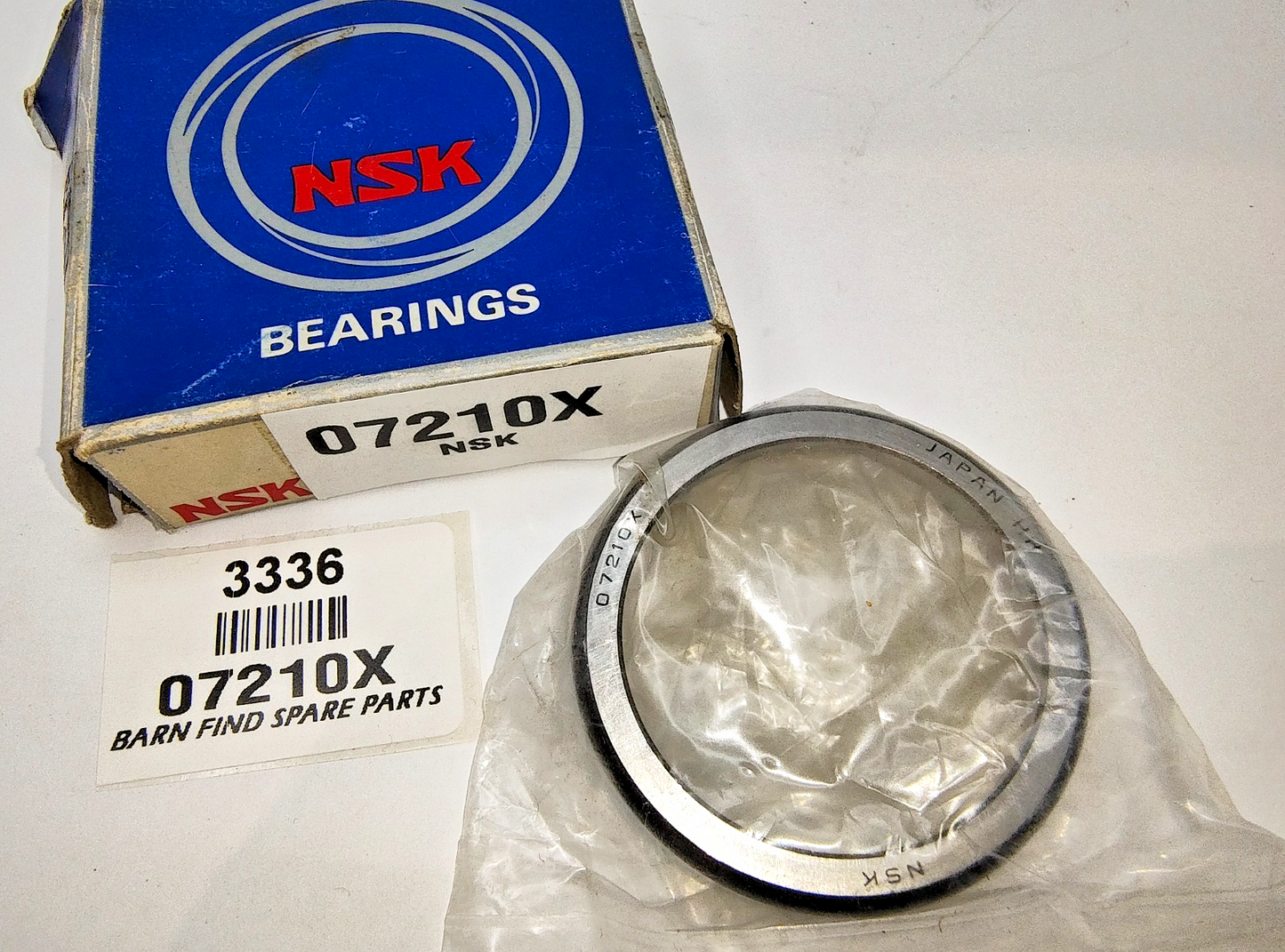 NSK Tapered Roller Bearing Cup  New Old Stock 07210X in Original packaging0