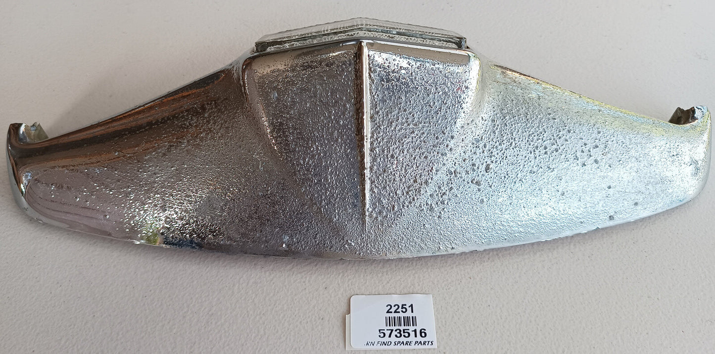 Jaguar Mk2 reversing light and number plate plinth unit, 573516. Used Condition.6