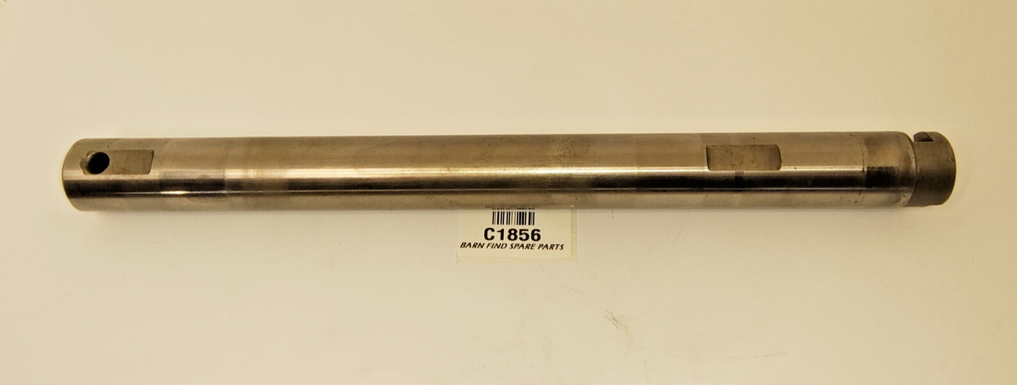 Jaguar XKE E-Type Series 1 3.8 Countershaft Lay shaft good used condition C18561