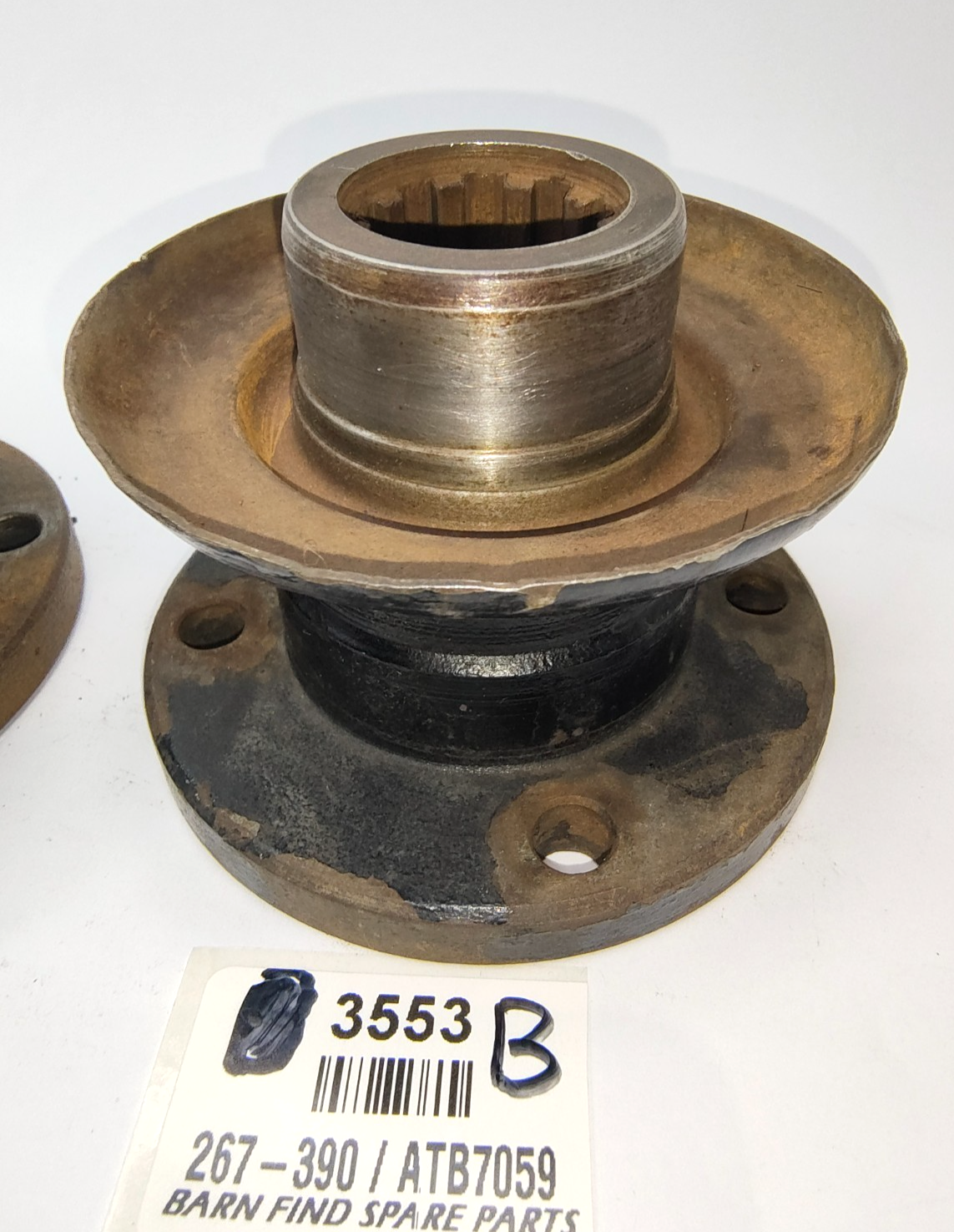Pinion Flange with dust cover good used 267390  ATB7059 suits some MGA MGB11