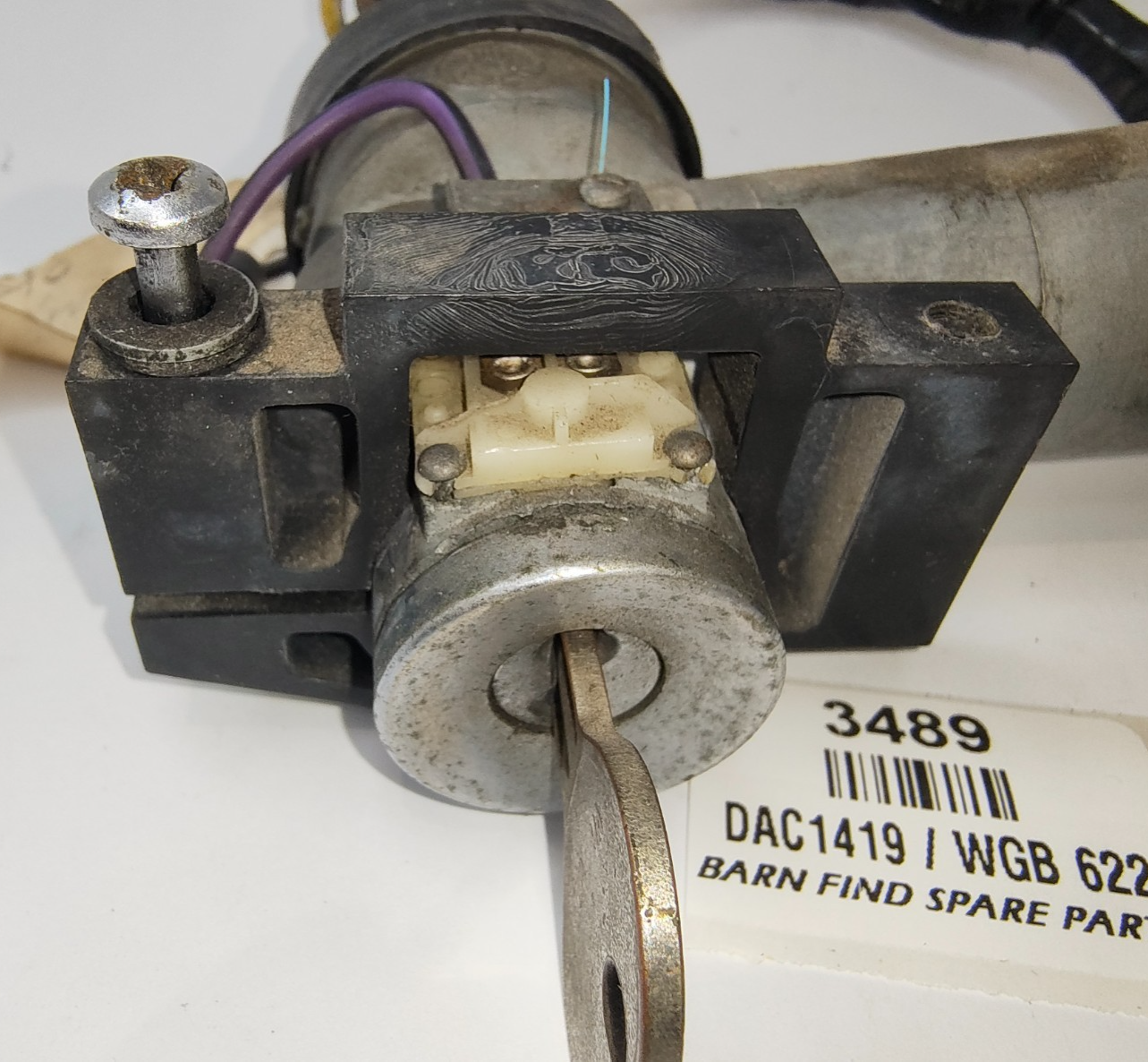 Jaguar XJ Ignition Switch & steering lock Good Used Condition DAC1419 / WGB 62211