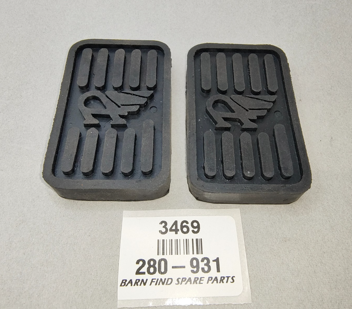 Pedal Rubber Pads Pair New Old Stock 280-931 with Austin Healey emblem Logo0