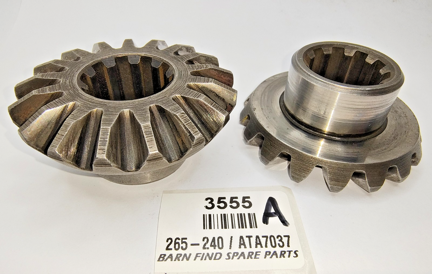 Pair of Original differential Spider Gears 265240 ATA7037 Some MG Austin Morris3