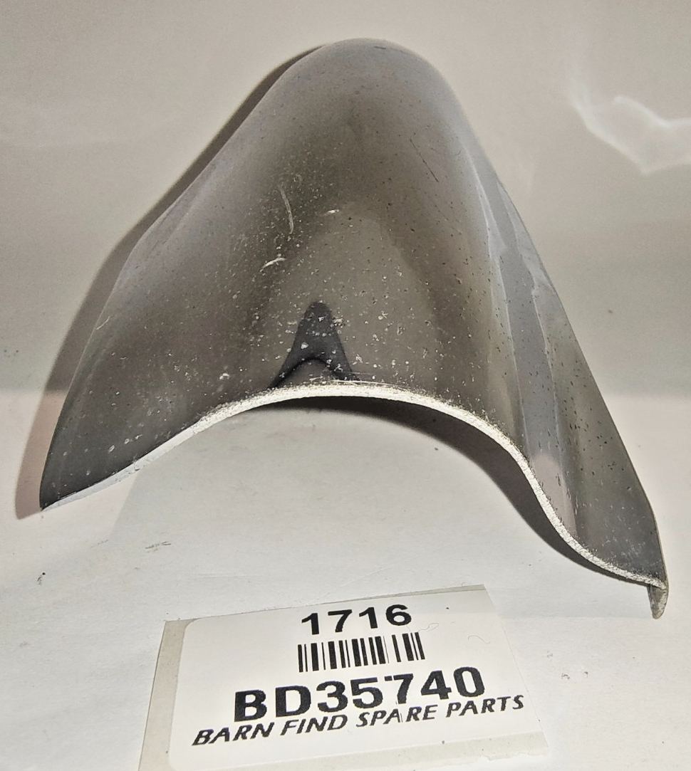 Jaguar E-Type RHS chrome tail finisher  BD35740 good used condition6