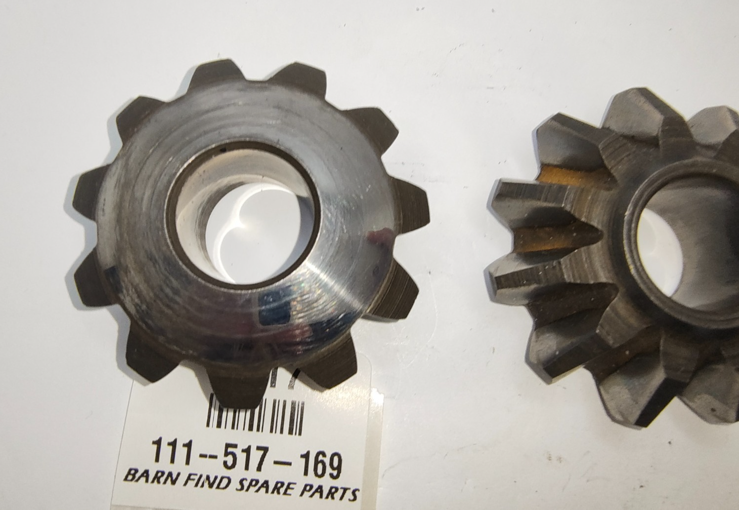 Pinion gears (pair) 11 tooth very good condition or New Old Stock 111-517-1695