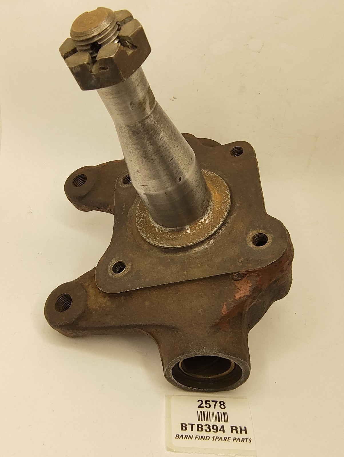 MG B Right Hand Stub / Hub King Pin BTB394 RH  Reconditioned Used5