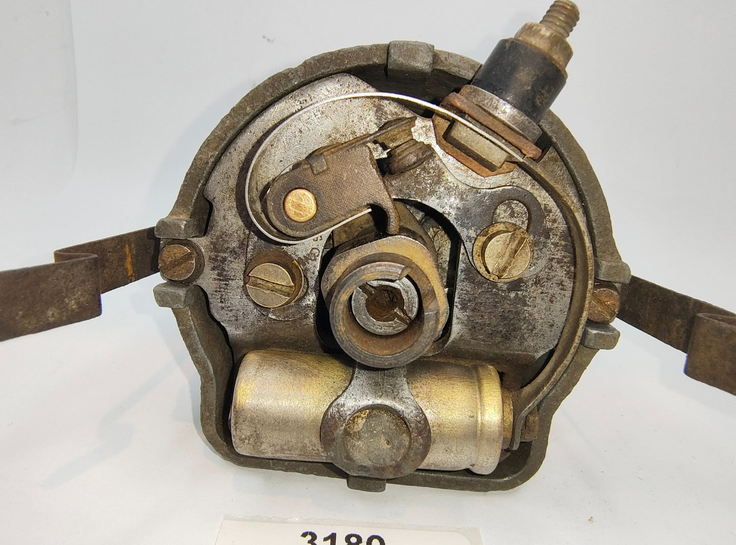 LUCAS USED DISTRIBUTOR DKY4A 40058D,  A131 Date stamped 1 48 (January 1948)12