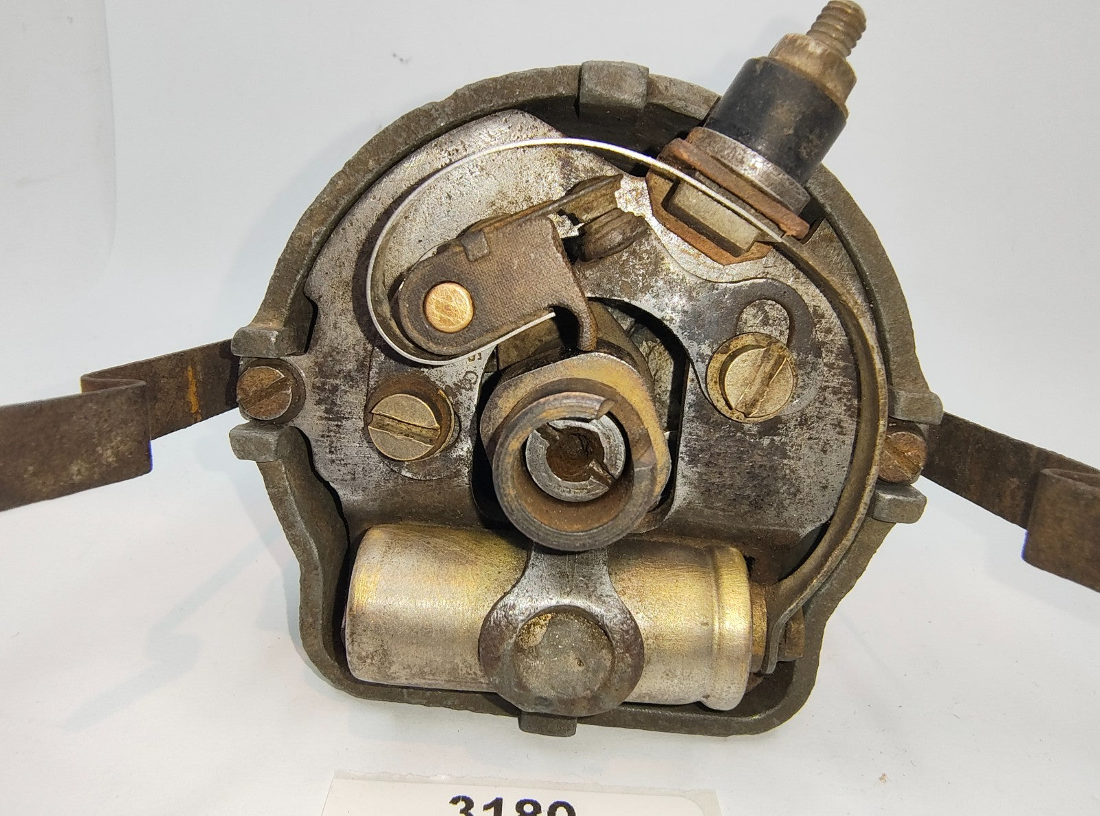 LUCAS USED DISTRIBUTOR DKY4A 40058D,  A131 Date stamped 1 48 (January 1948)12